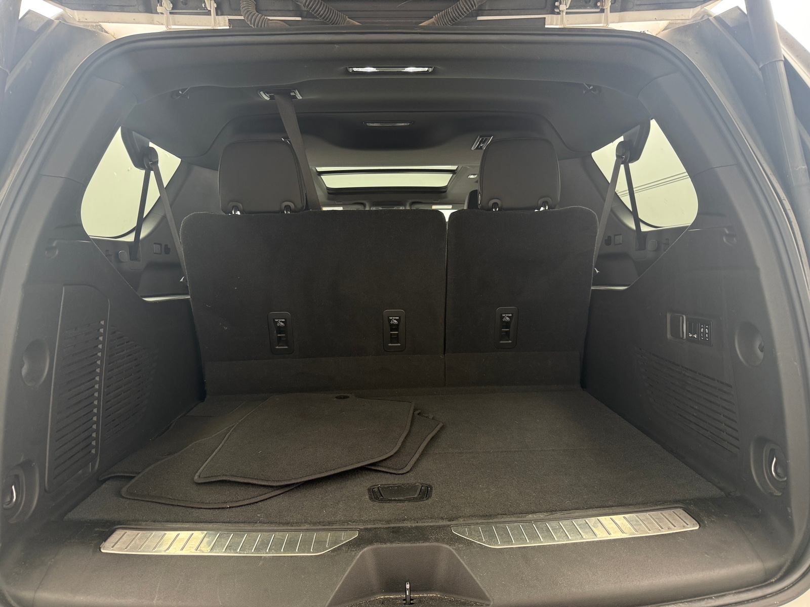 Thumbnail: 2021 Chevrolet Suburban - 6