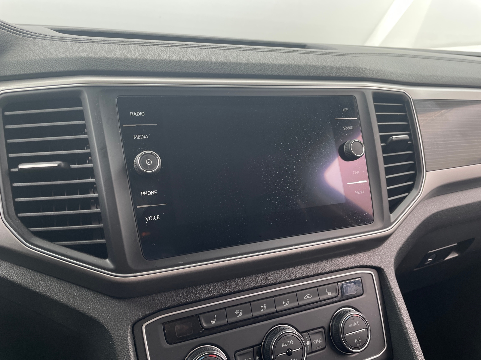 Thumbnail: 2019 Volkswagen Atlas - 3