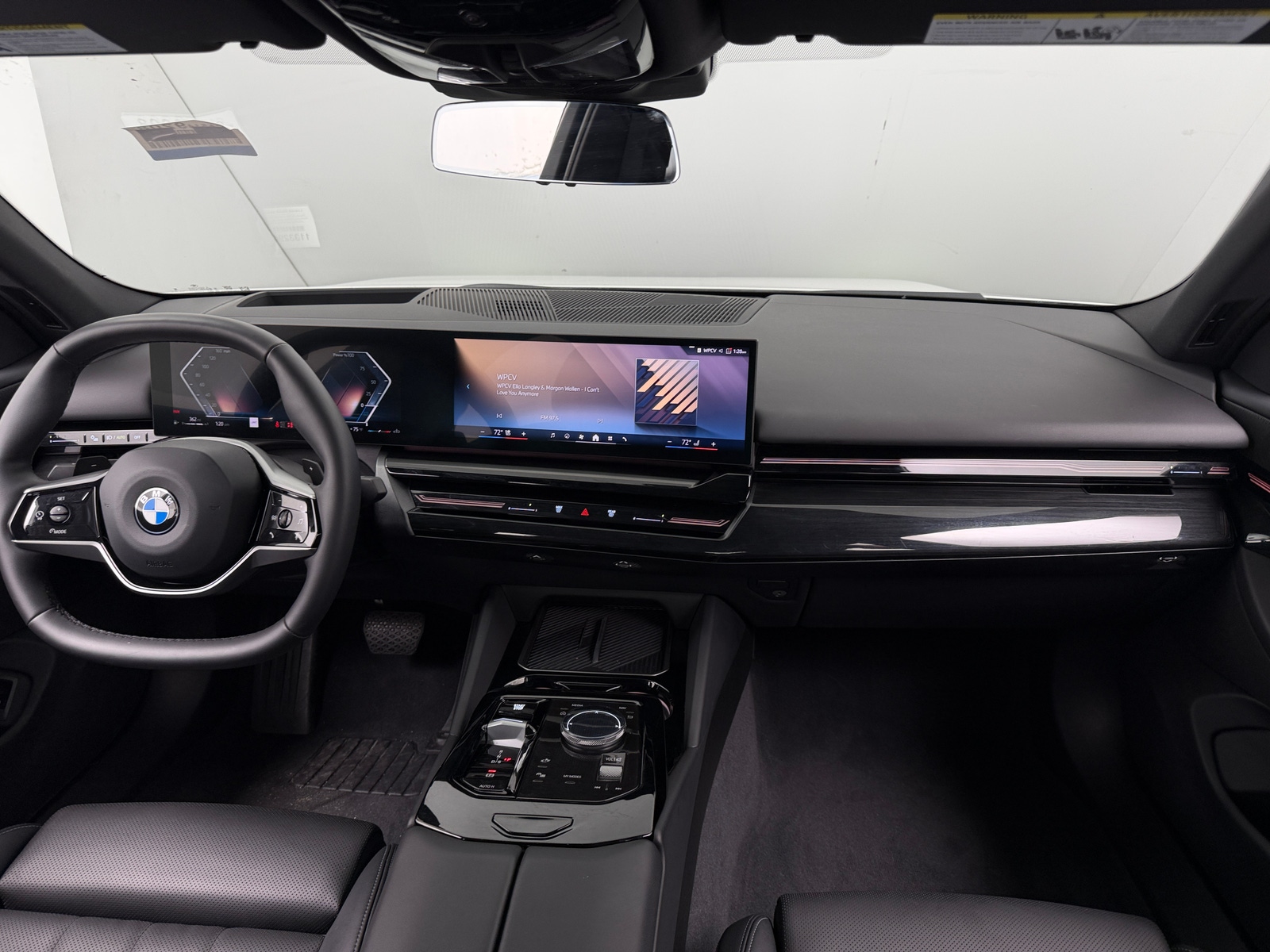 Thumbnail: 2026 BMW 5 Series - 2