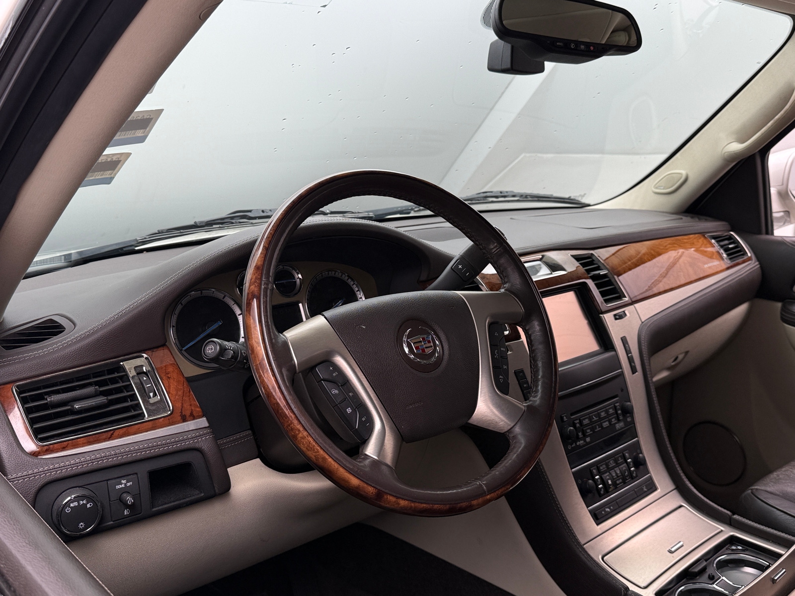 Thumbnail: 2012 Cadillac Escalade - 2