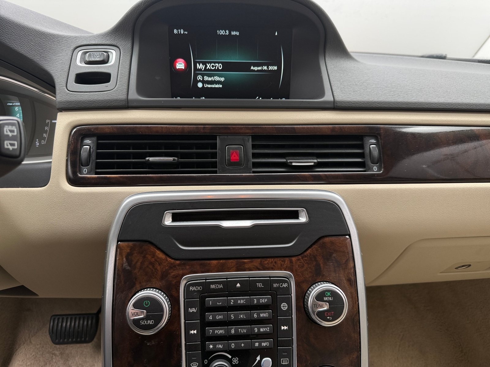 Thumbnail: 2015 Volvo XC70 - 3