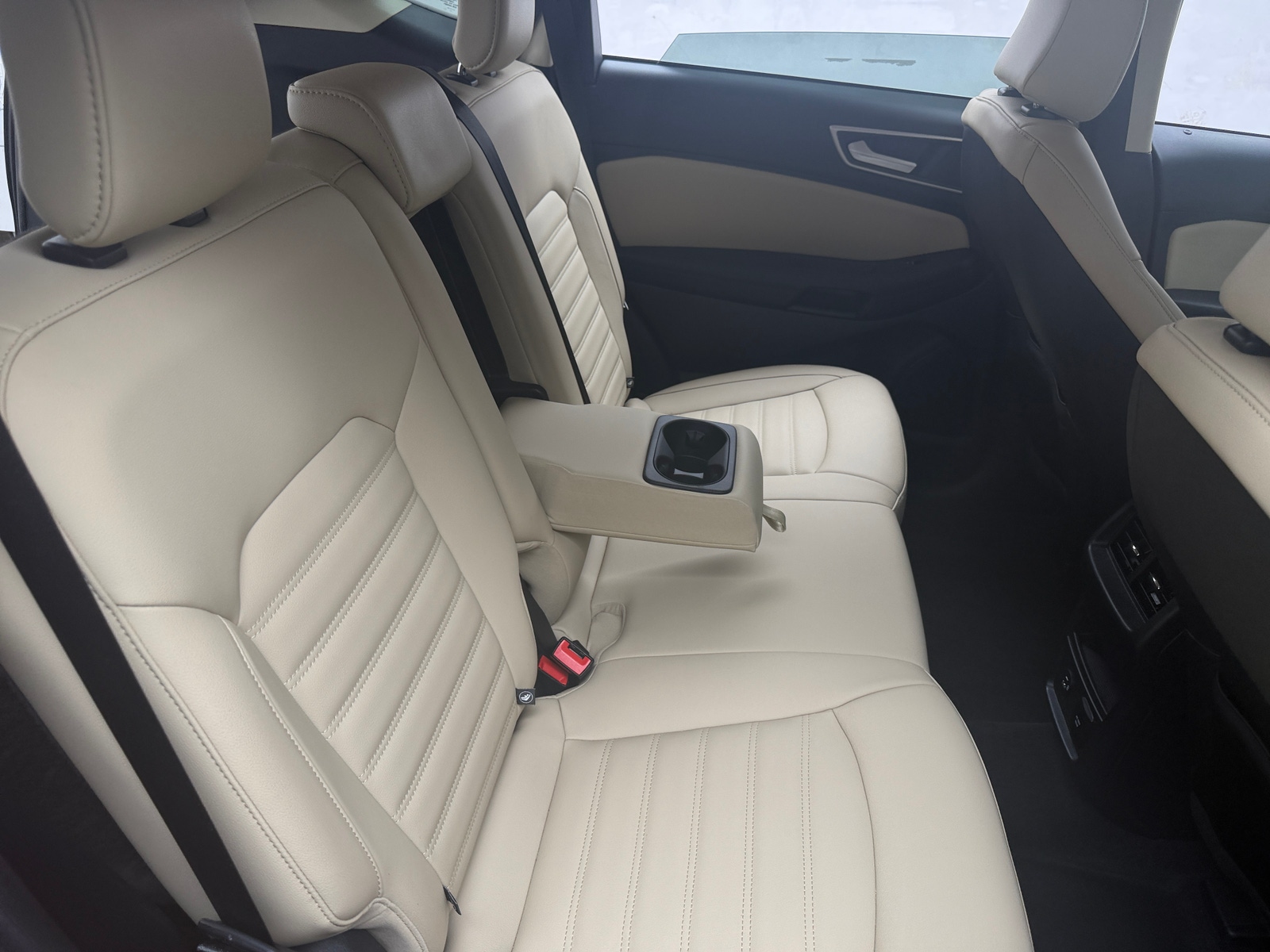 Thumbnail: 2021 Ford Edge - 5