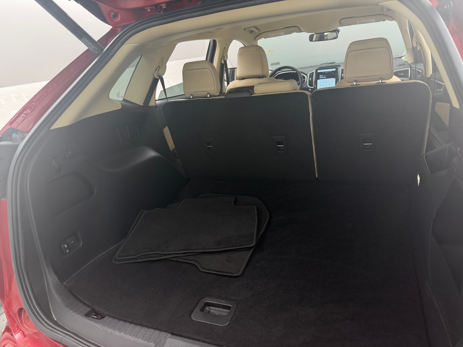 Thumbnail: 2021 Ford Edge - 6