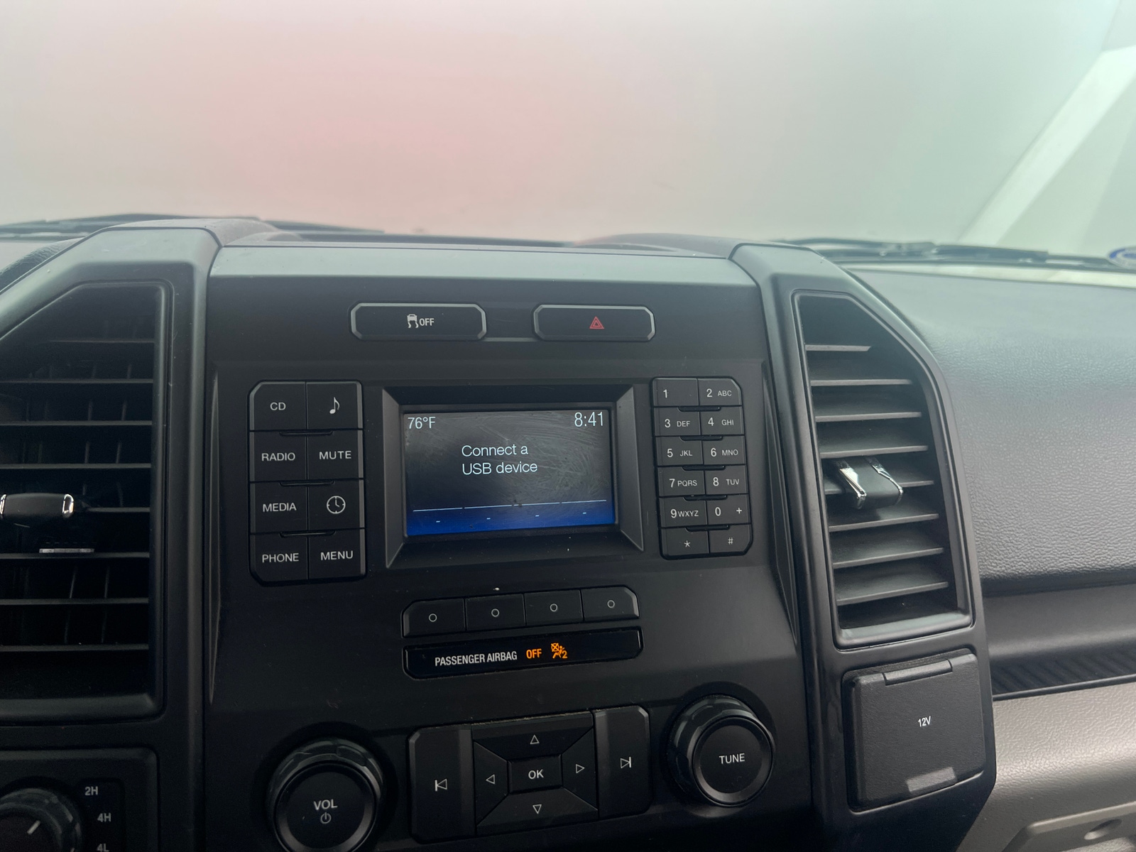 Thumbnail: 2016 Ford Econoline - 3