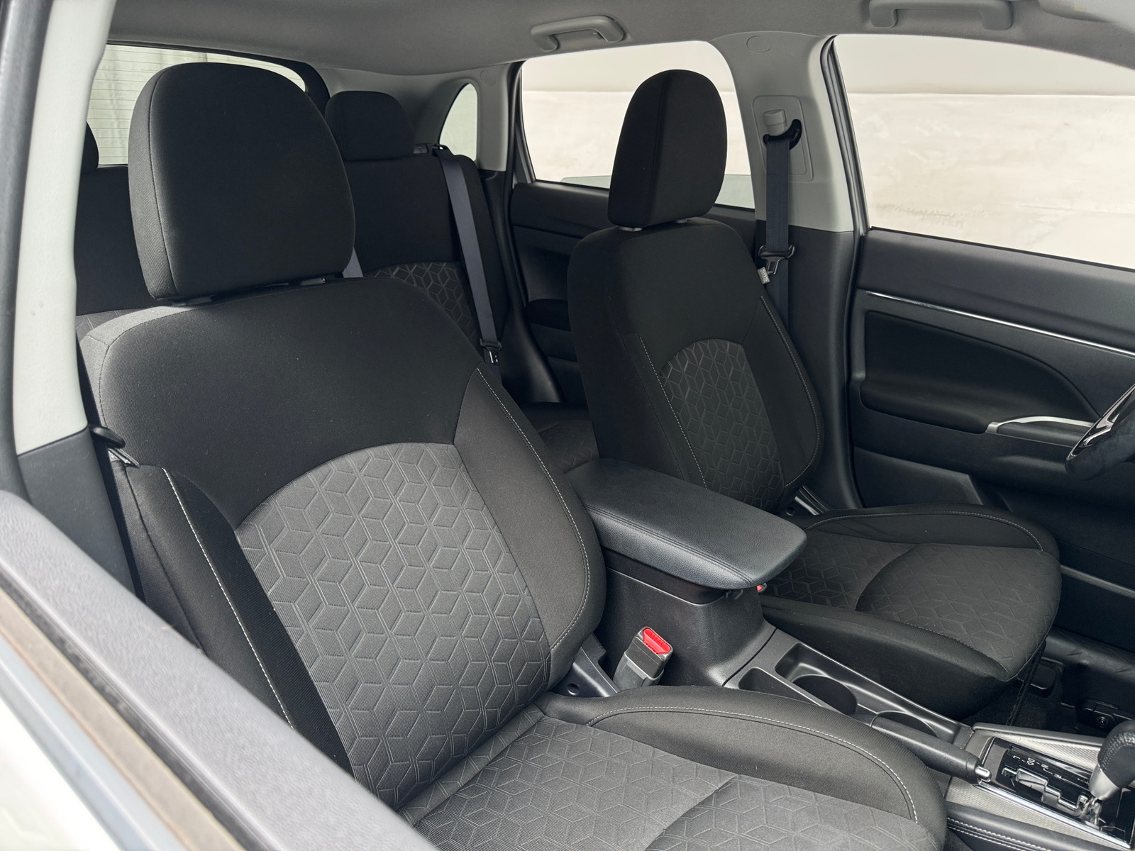 Thumbnail: 2021 Mitsubishi Outlander Sport - 2