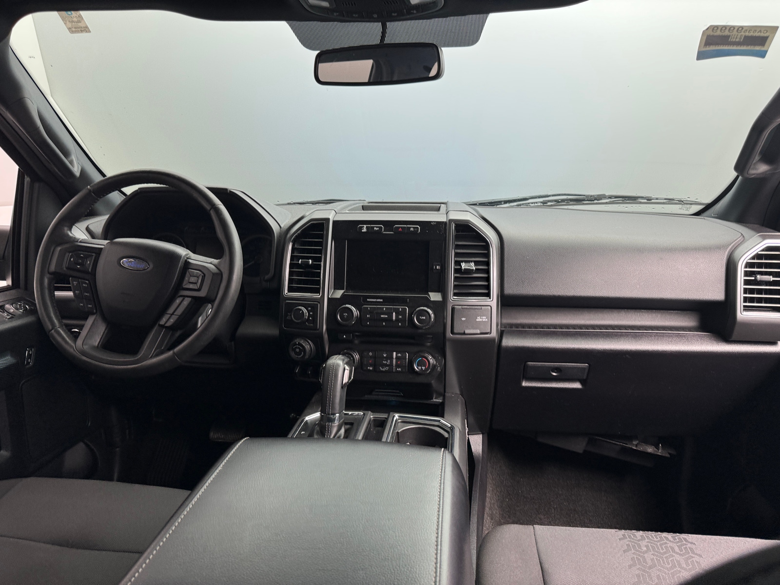 Thumbnail: 2018 Ford Econoline - 3