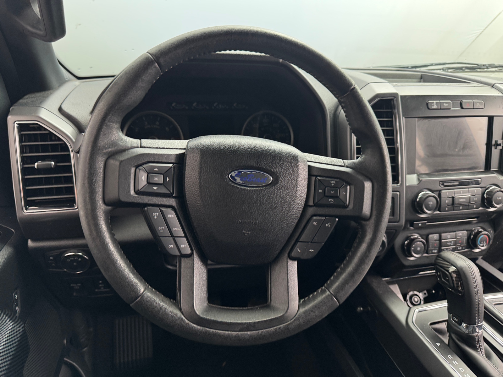 Thumbnail: 2018 Ford Econoline - 5