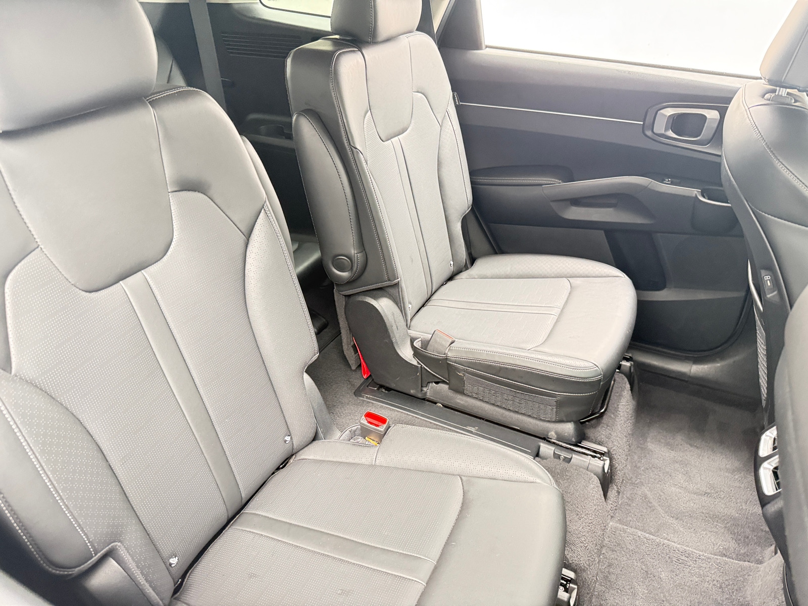 Thumbnail: 2024 Kia Sorento - 5