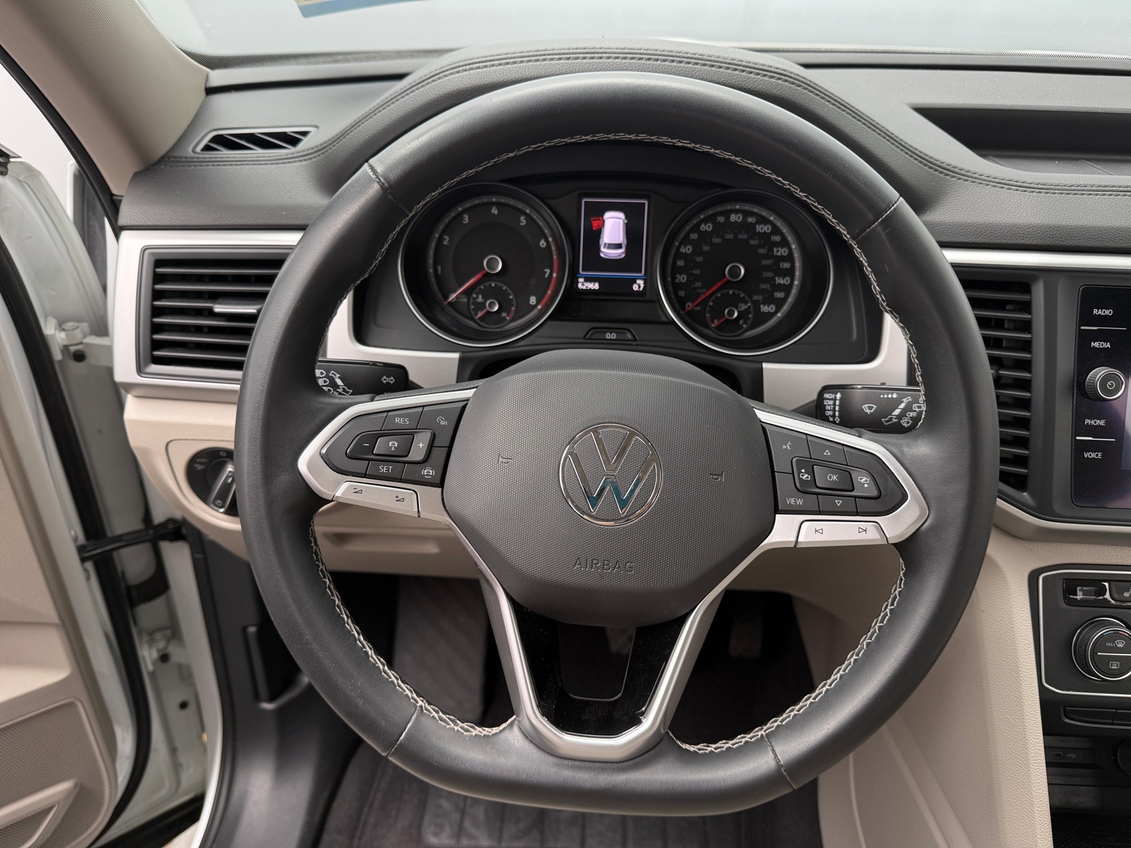 Thumbnail: 2021 Volkswagen Atlas - 4