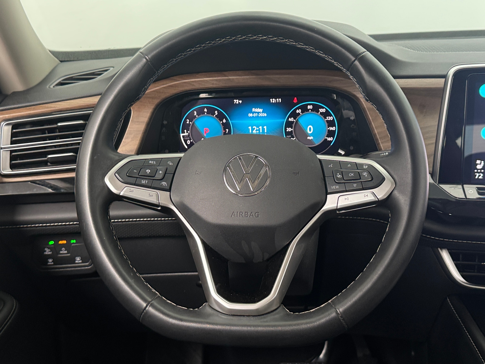 Thumbnail: 2025 Volkswagen Atlas - 4