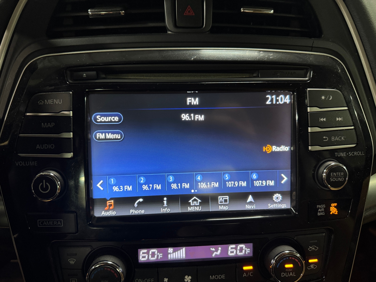 Thumbnail: 2016 Nissan Maxima - 3