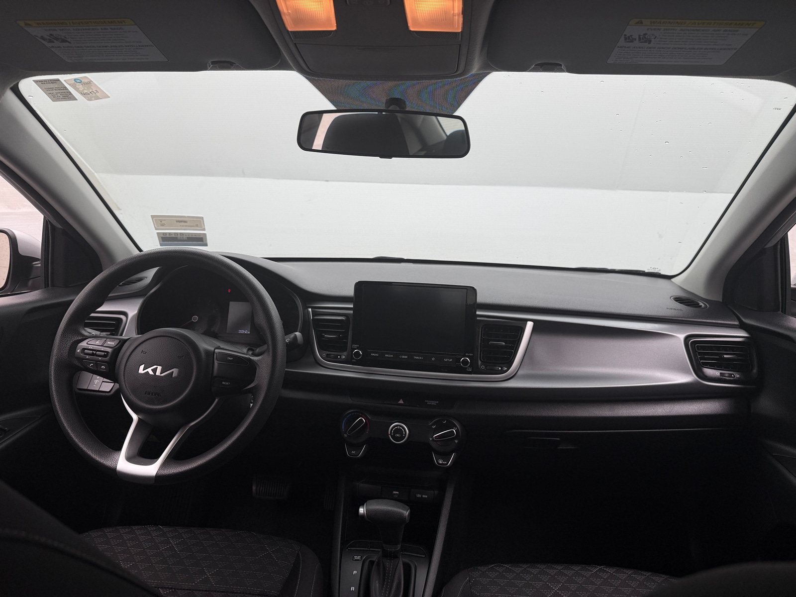Thumbnail: 2023 Kia Rio - 3
