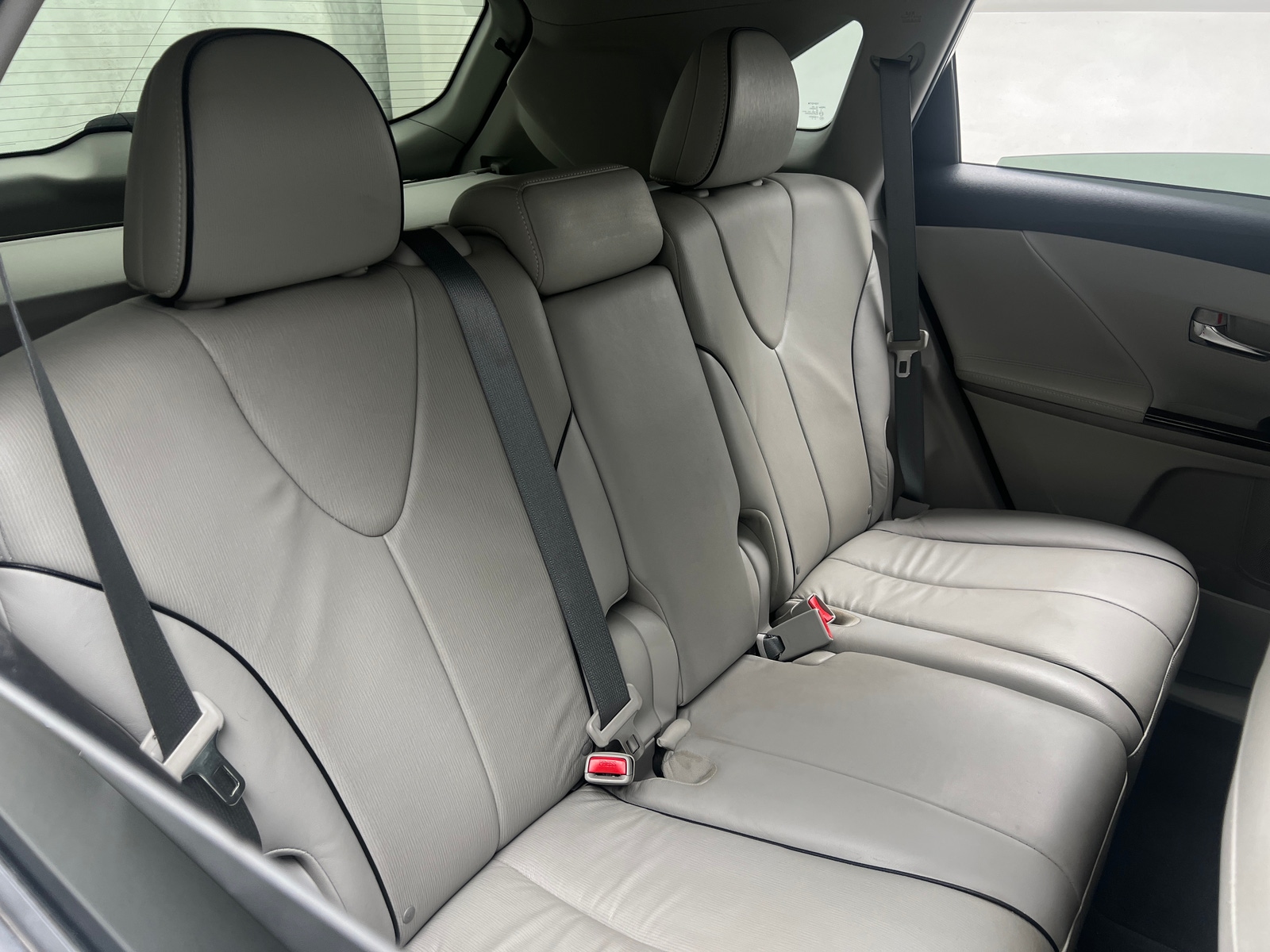 Thumbnail: 2013 Toyota Venza - 6
