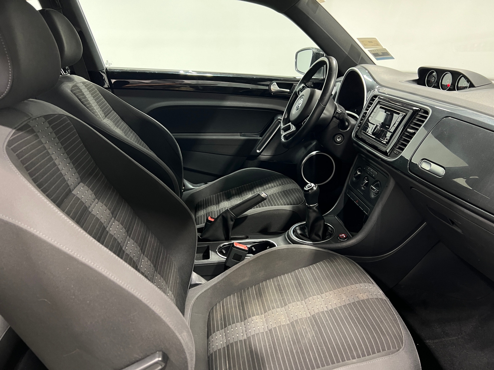Thumbnail: 2012 Volkswagen Beetle - 2
