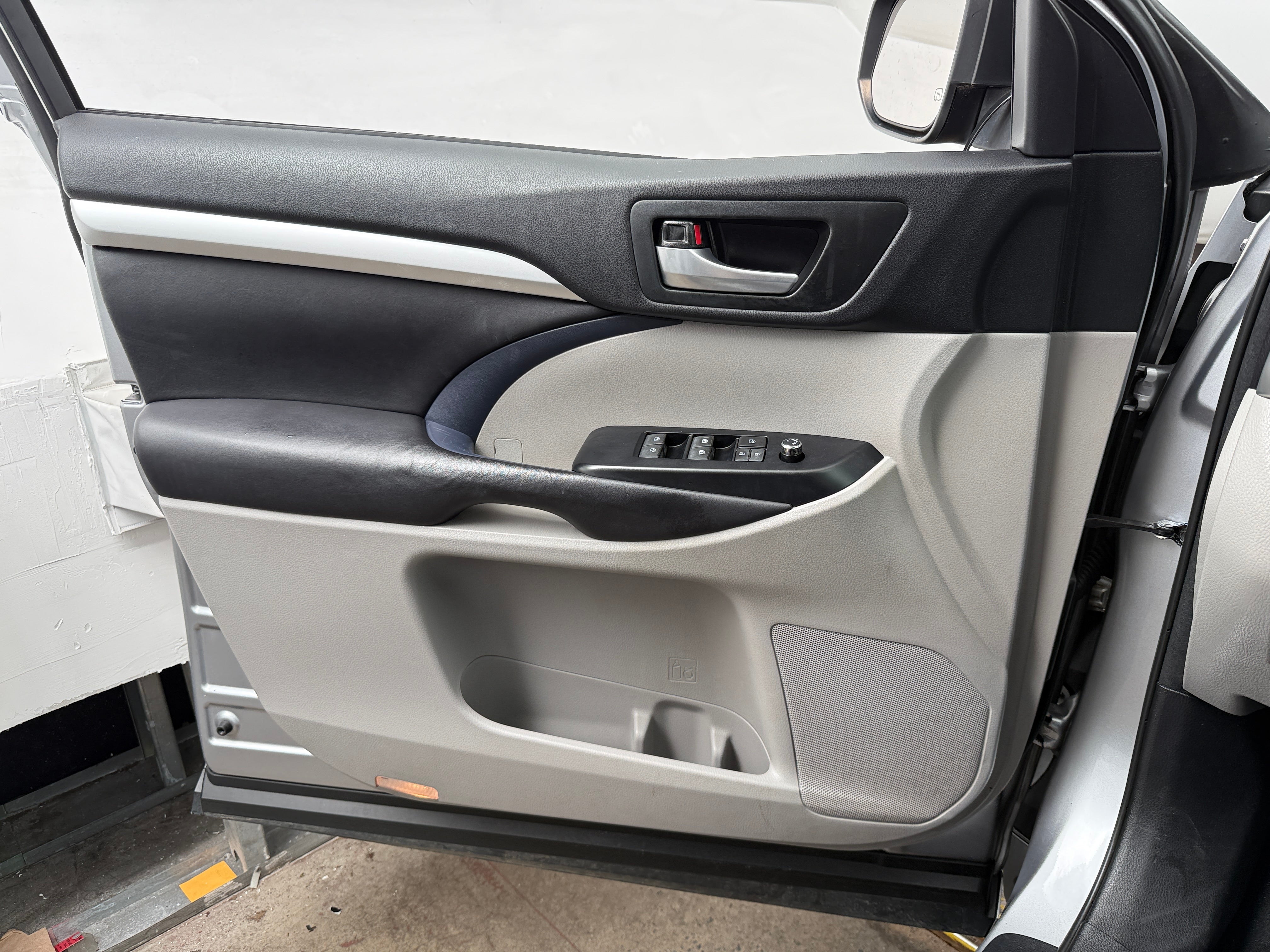 2016 Toyota Highlander