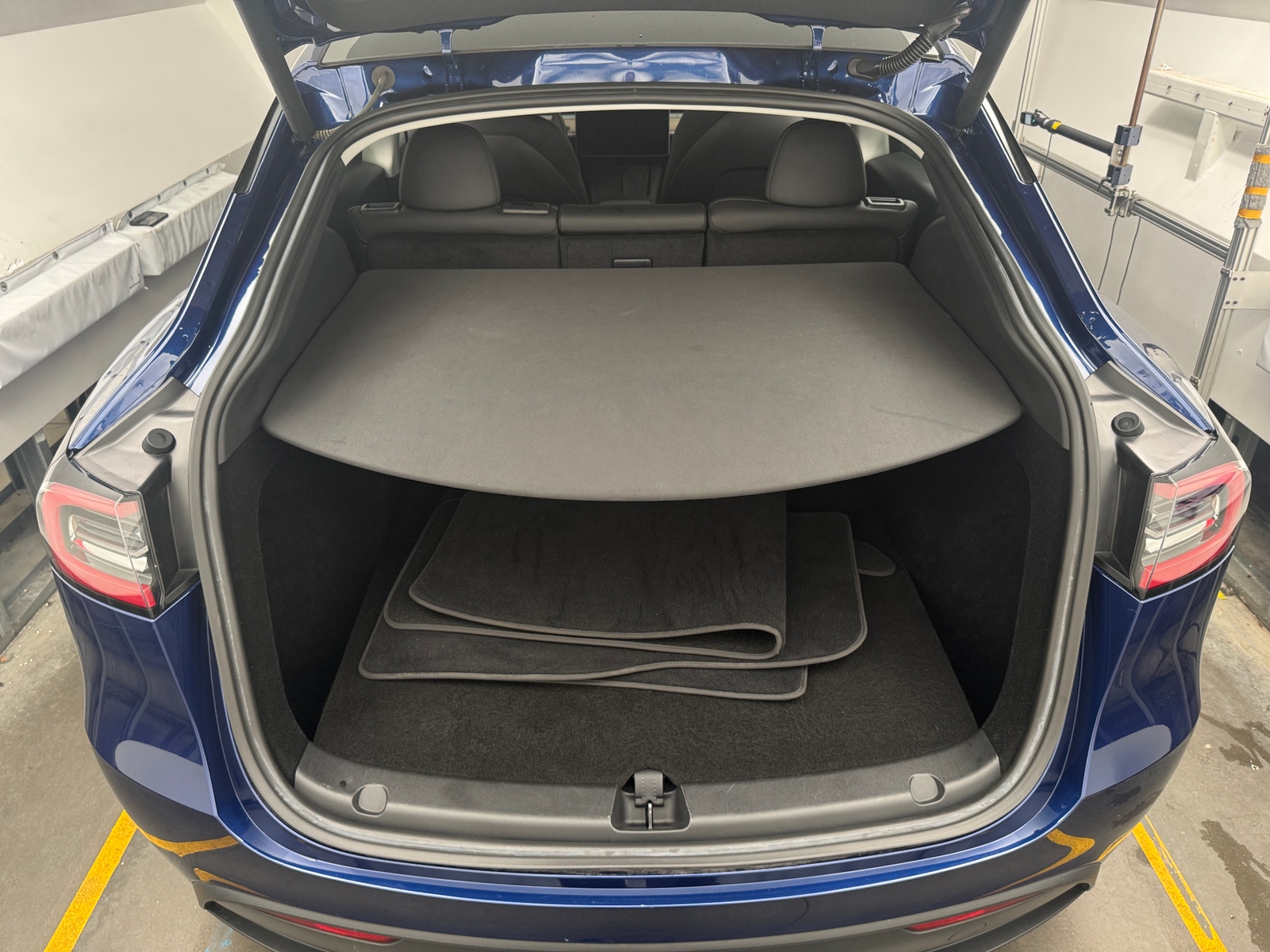 Thumbnail: 2023 Tesla Model Y - 6