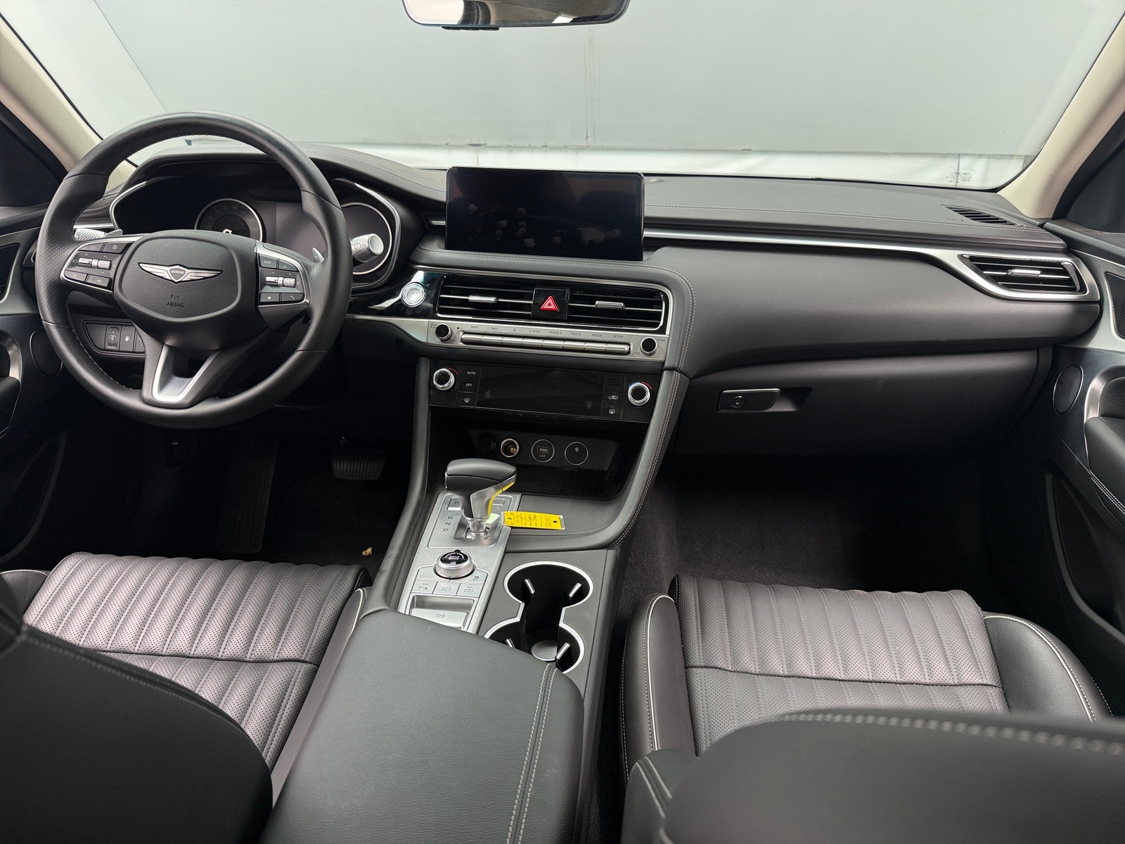 Thumbnail: 2026 Genesis G70 - 2
