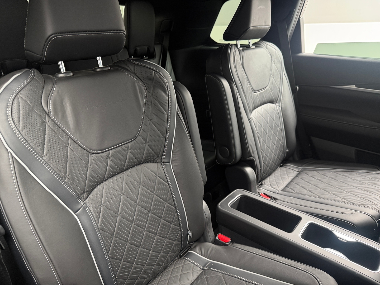 Thumbnail: 2023 INFINITI QX60 - 5