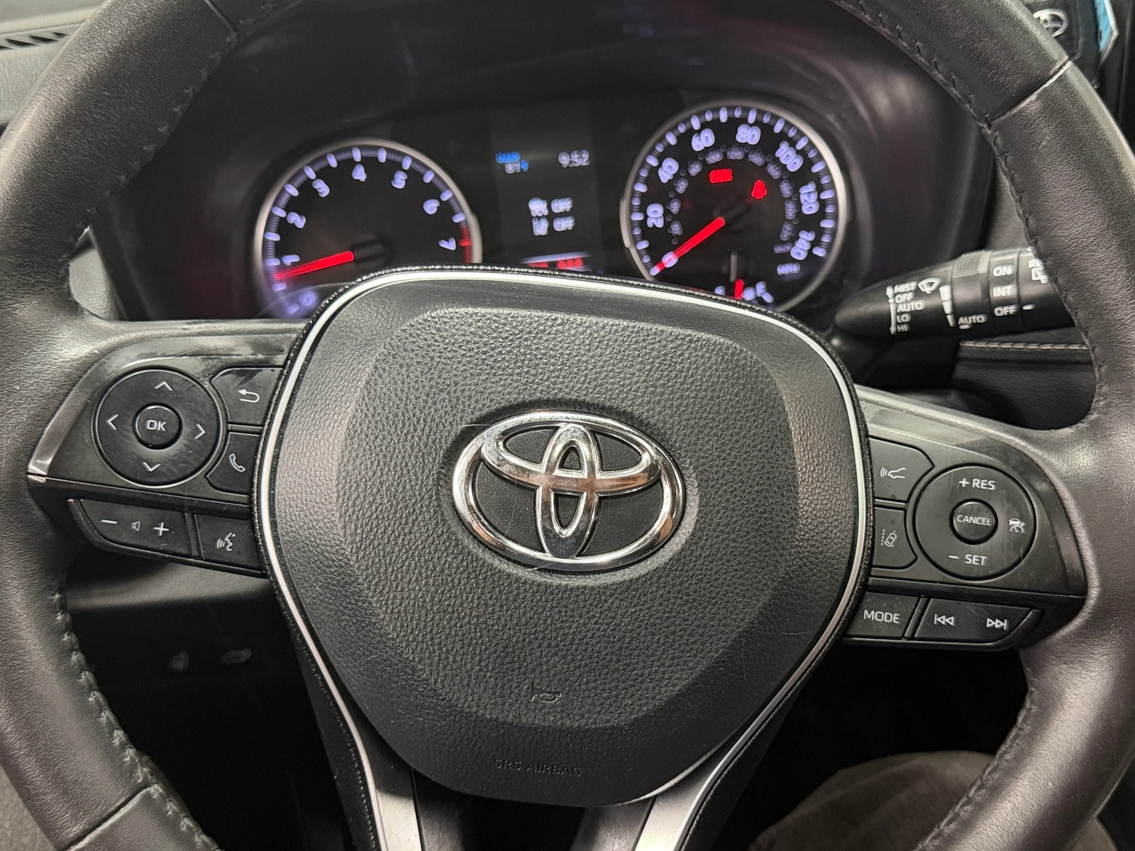 Thumbnail: 2021 Toyota RAV4 - 5