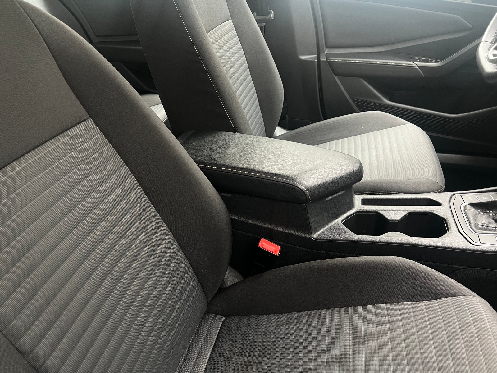 Thumbnail: 2025 Volkswagen Jetta - 2