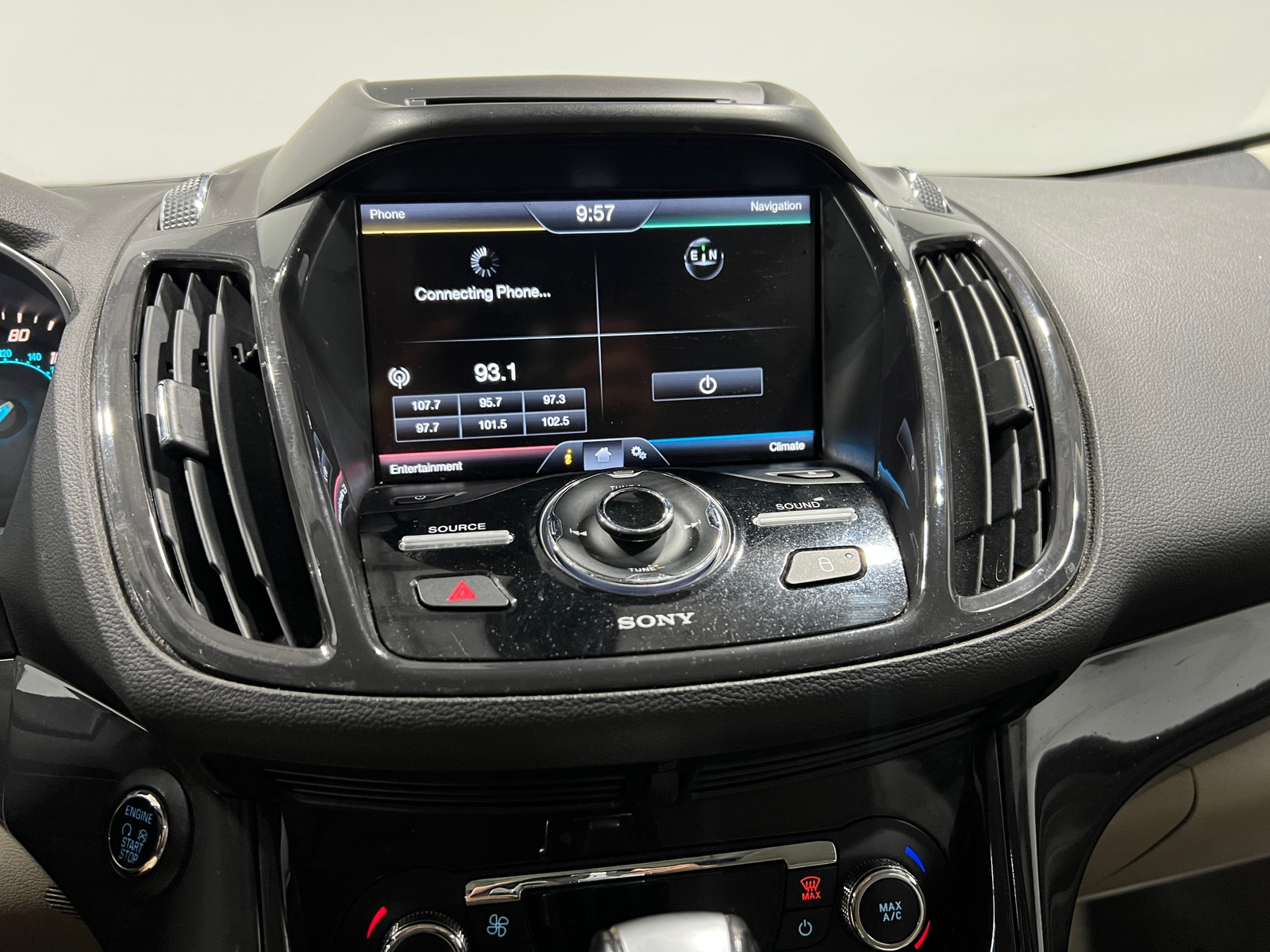 Thumbnail: 2014 Ford Escape - 3