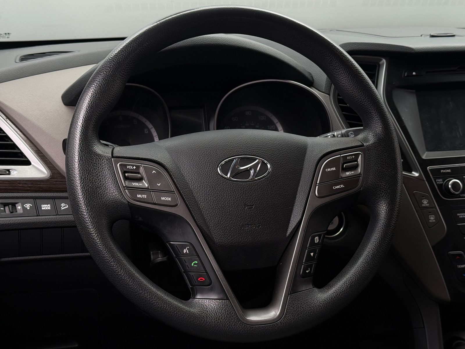 Thumbnail: 2018 Hyundai Santa Fe - 5