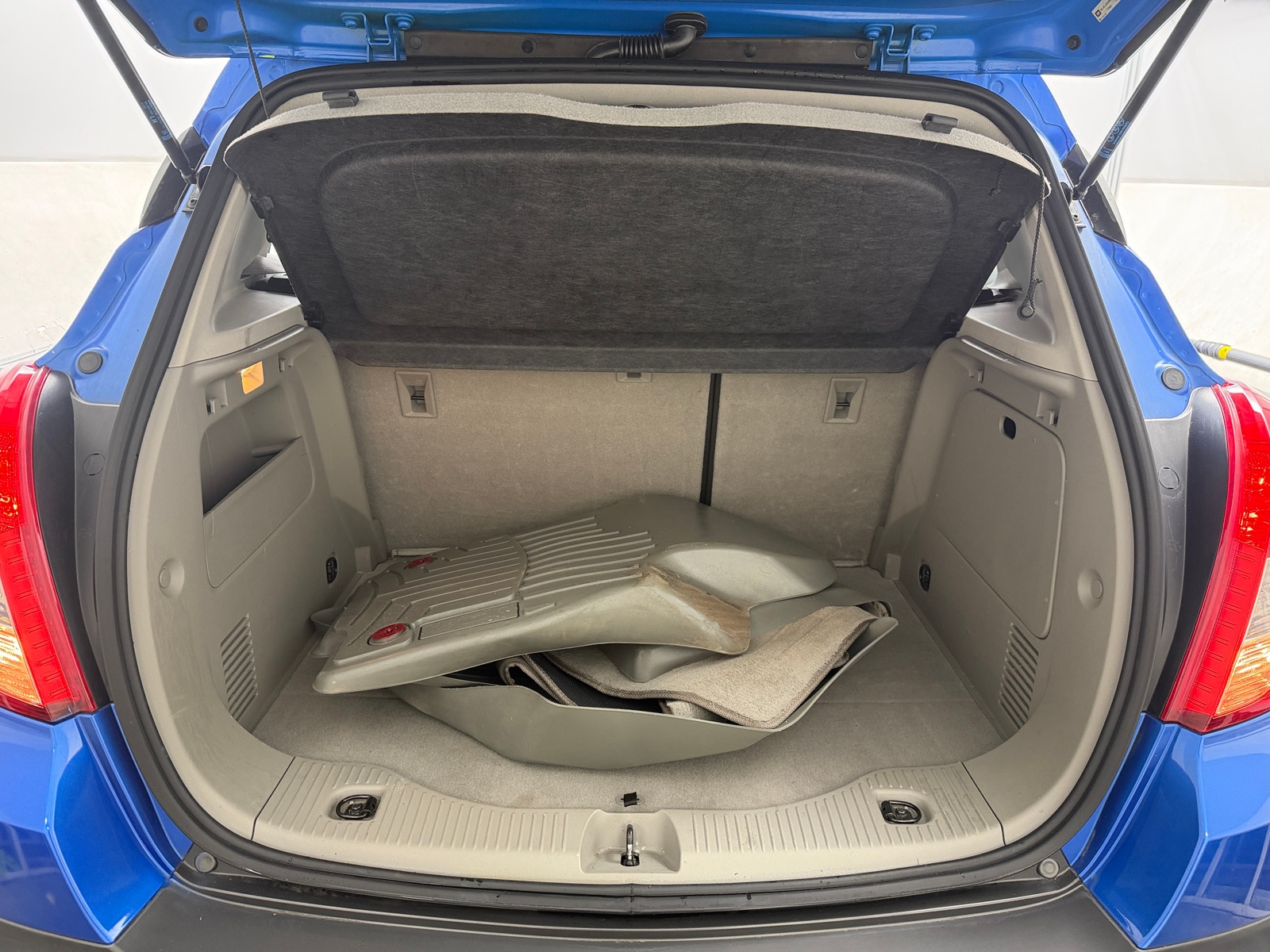 Thumbnail: 2016 Buick Encore - 6