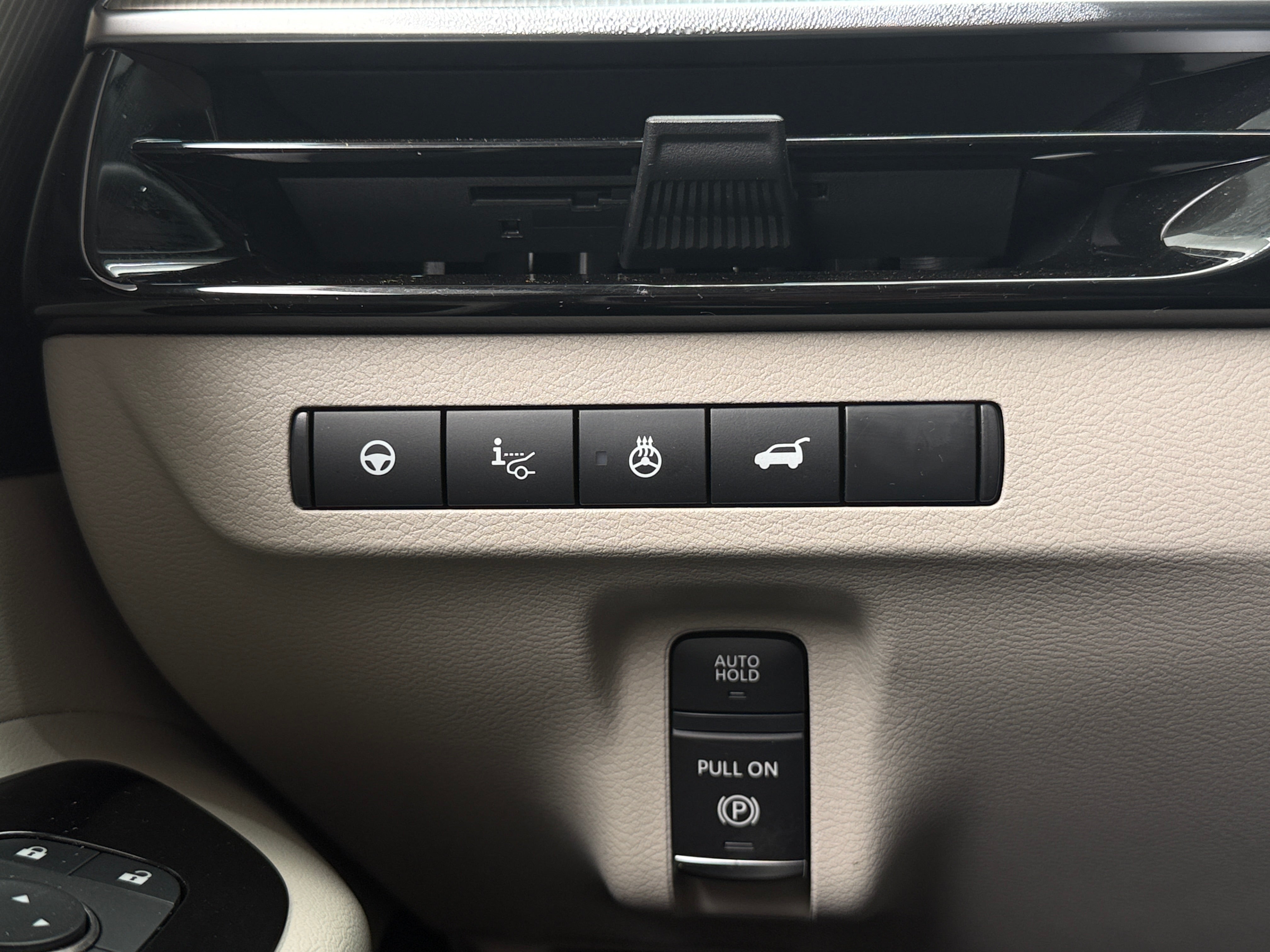 2025 Nissan Murano Platinum - Photo 14