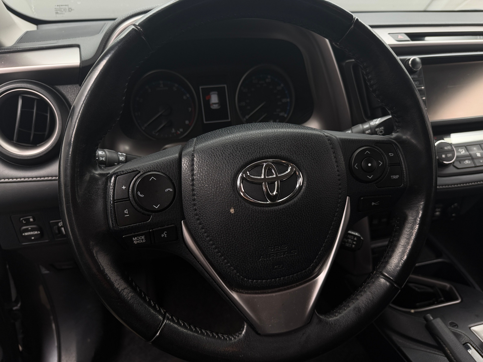 Thumbnail: 2018 Toyota RAV4 - 5