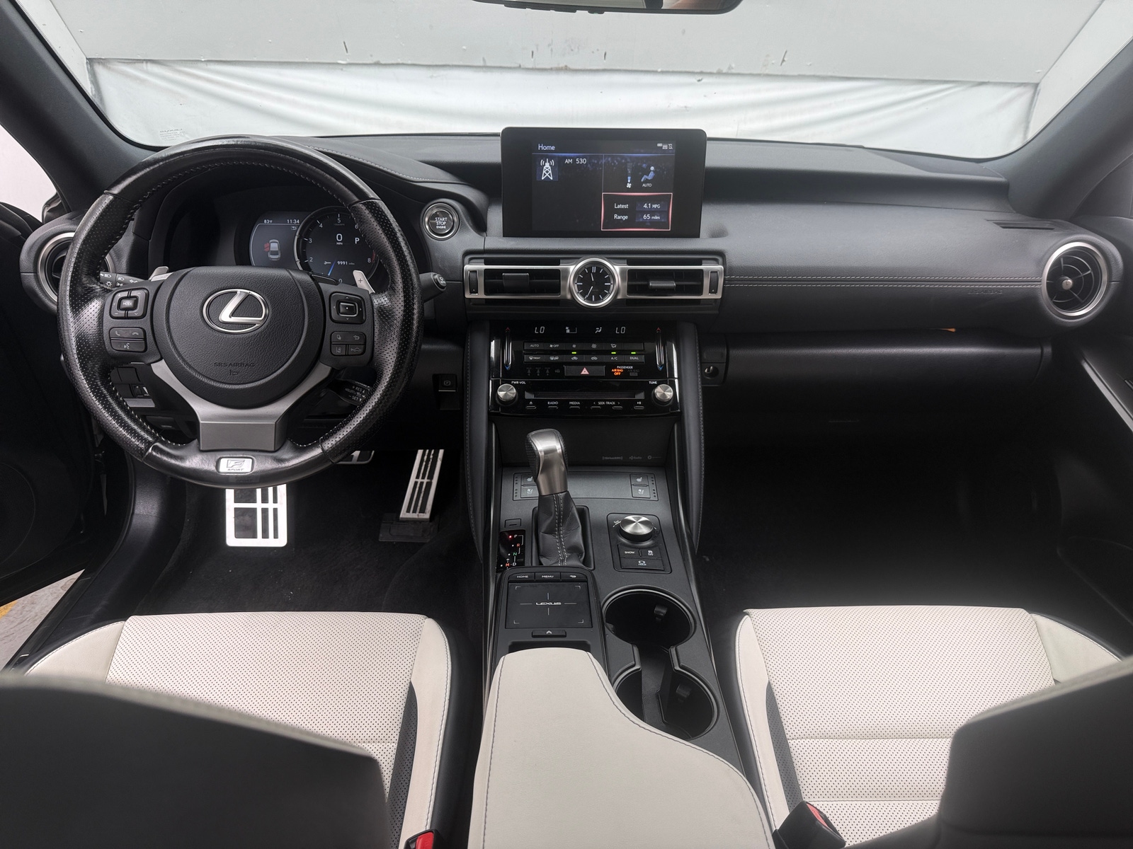 Thumbnail: 2022 Lexus IS - 2