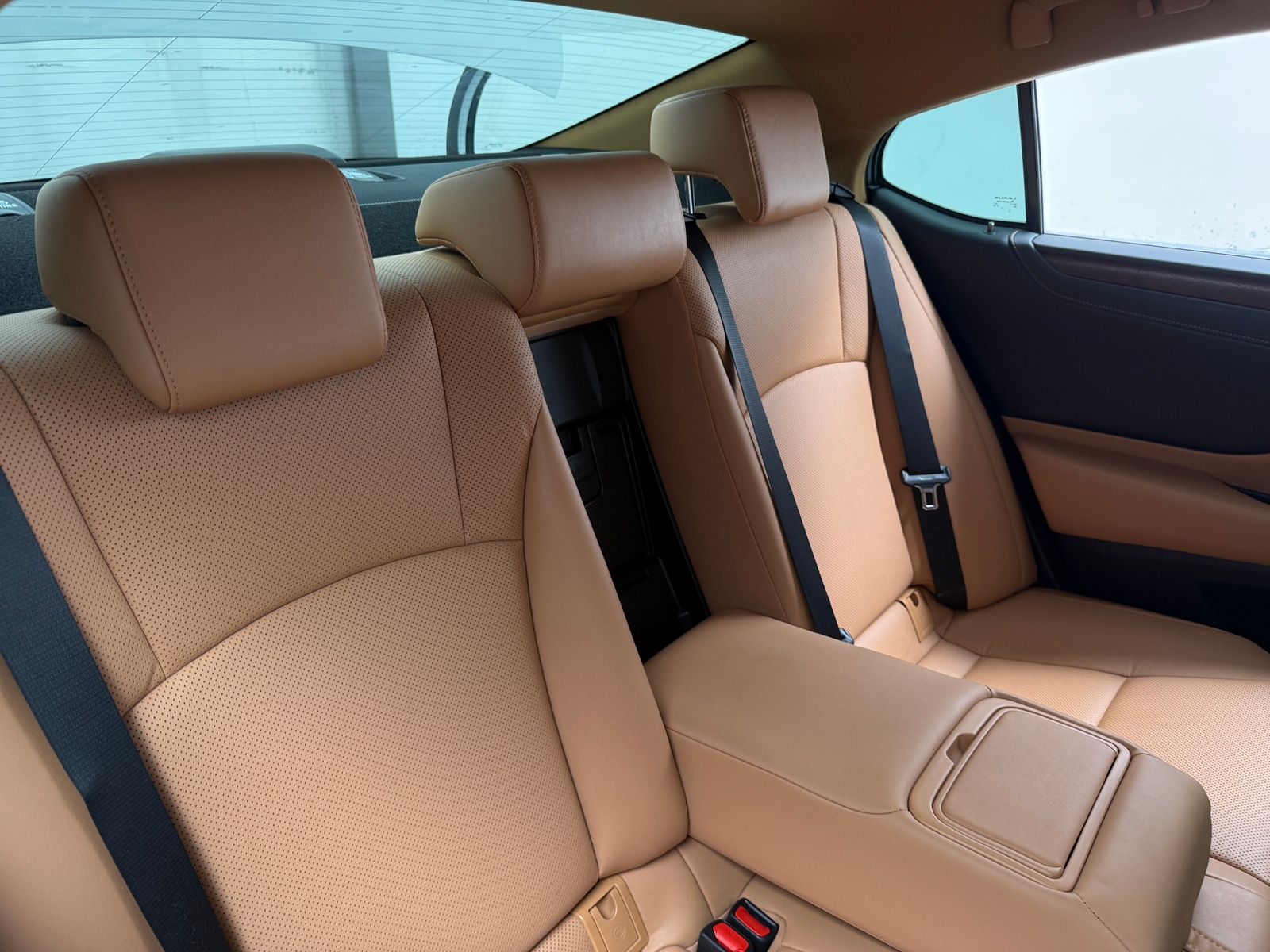 Thumbnail: 2023 Lexus ES - 6