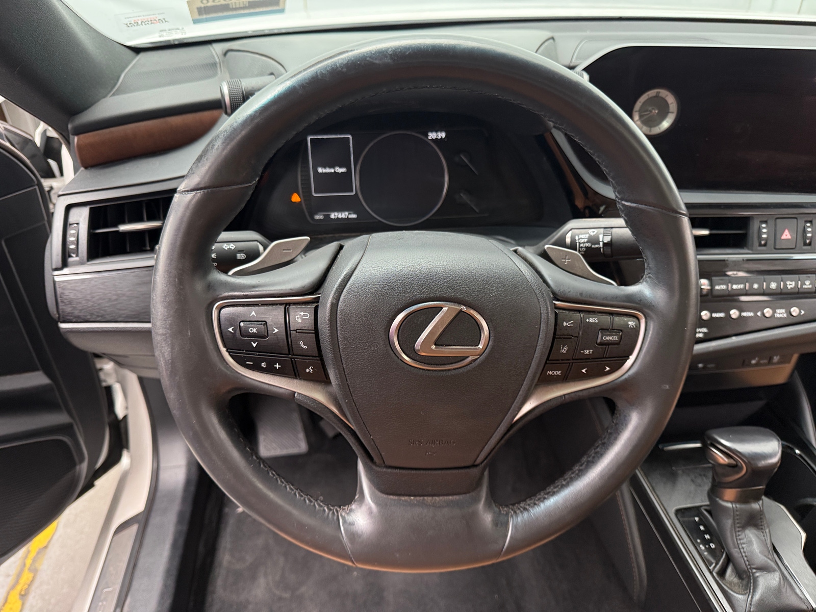 Thumbnail: 2023 Lexus ES - 5
