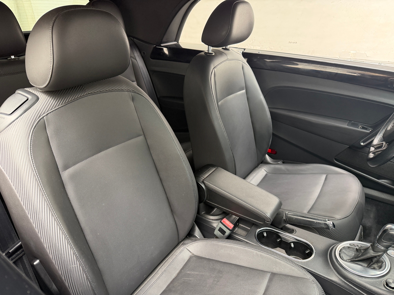 Thumbnail: 2013 Volkswagen Beetle - 2