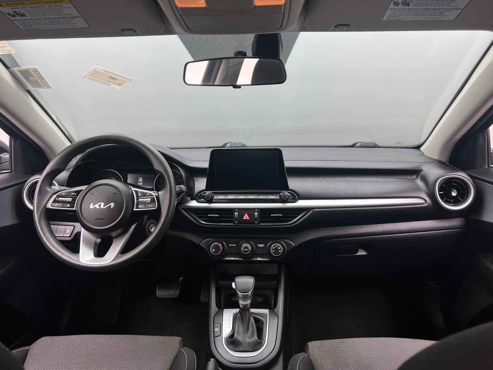 Thumbnail: 2024 Kia Forte - 3