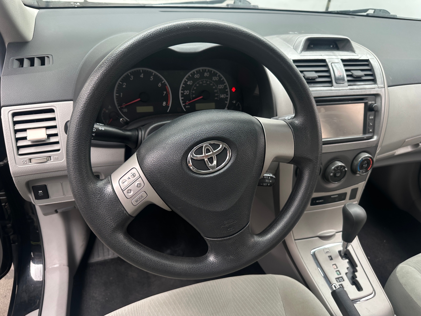 Thumbnail: 2013 Toyota Corolla - 5