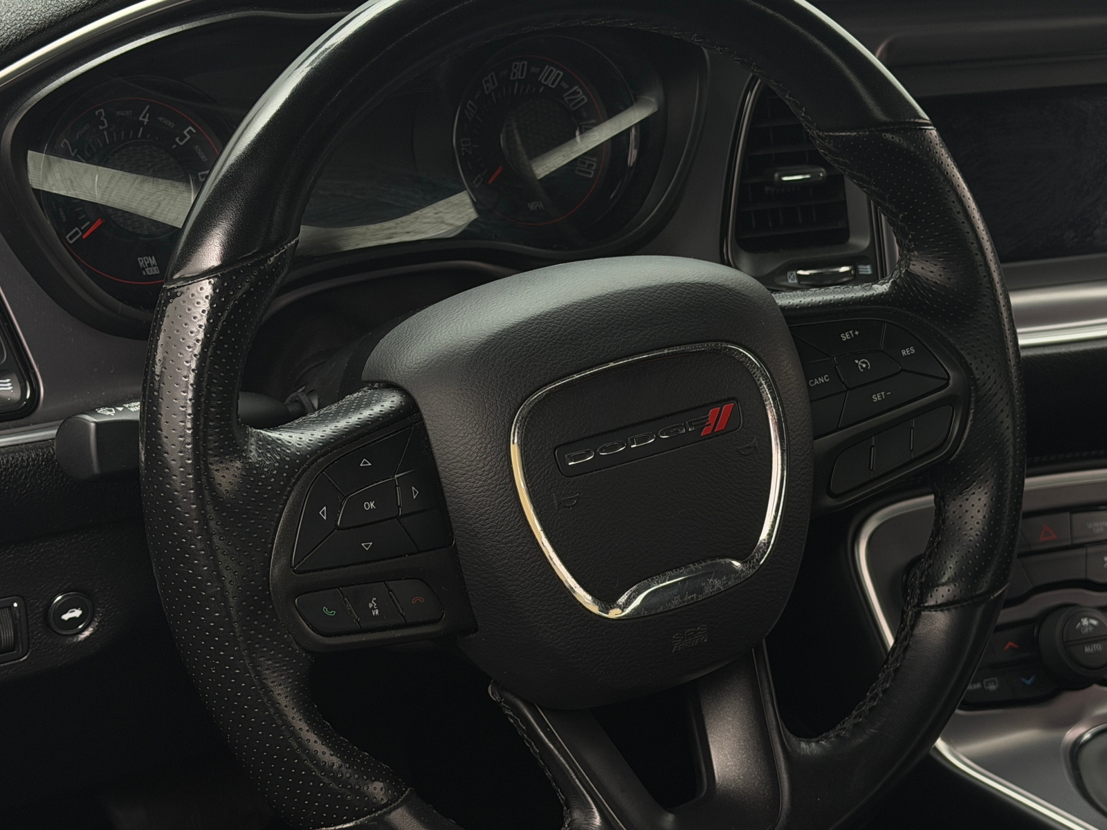 Thumbnail: 2021 Dodge Challenger - 4