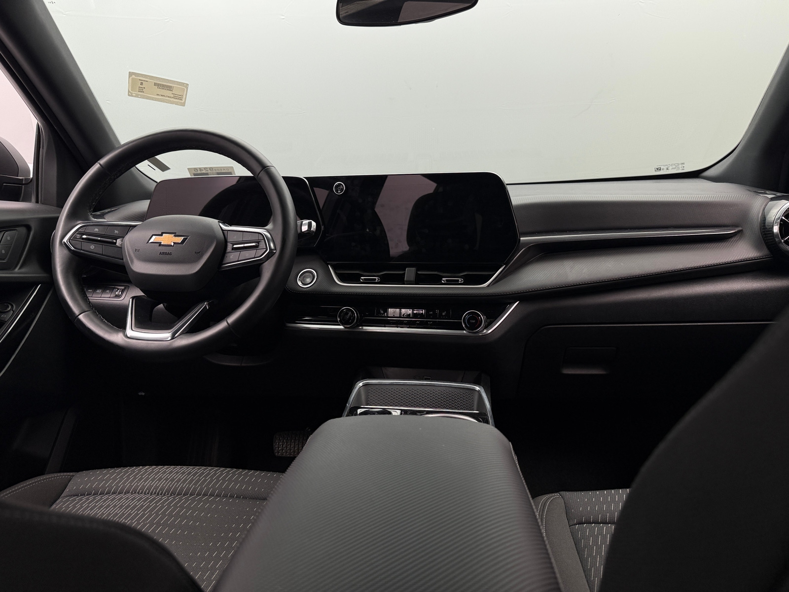 Thumbnail: 2026 Chevrolet Equinox - 3