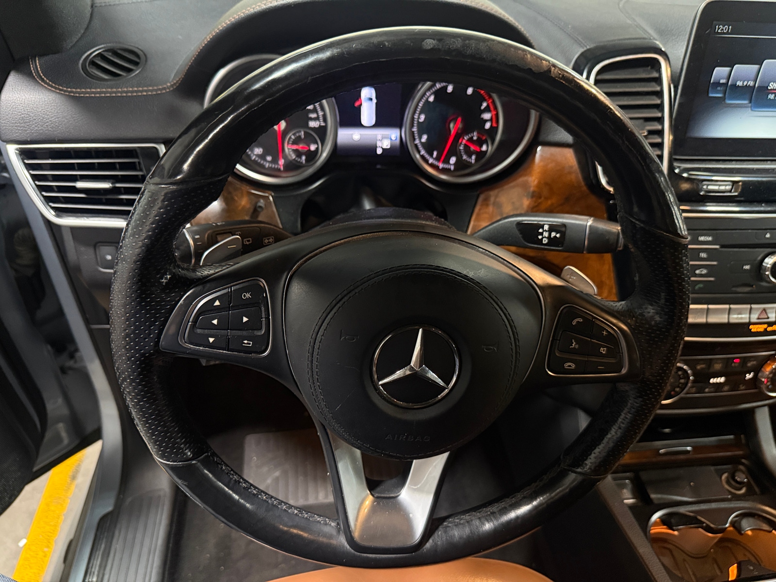 Thumbnail: 2017 Mercedes-Benz GLS - 4