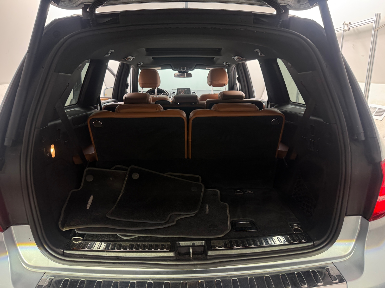 Thumbnail: 2017 Mercedes-Benz GLS - 6