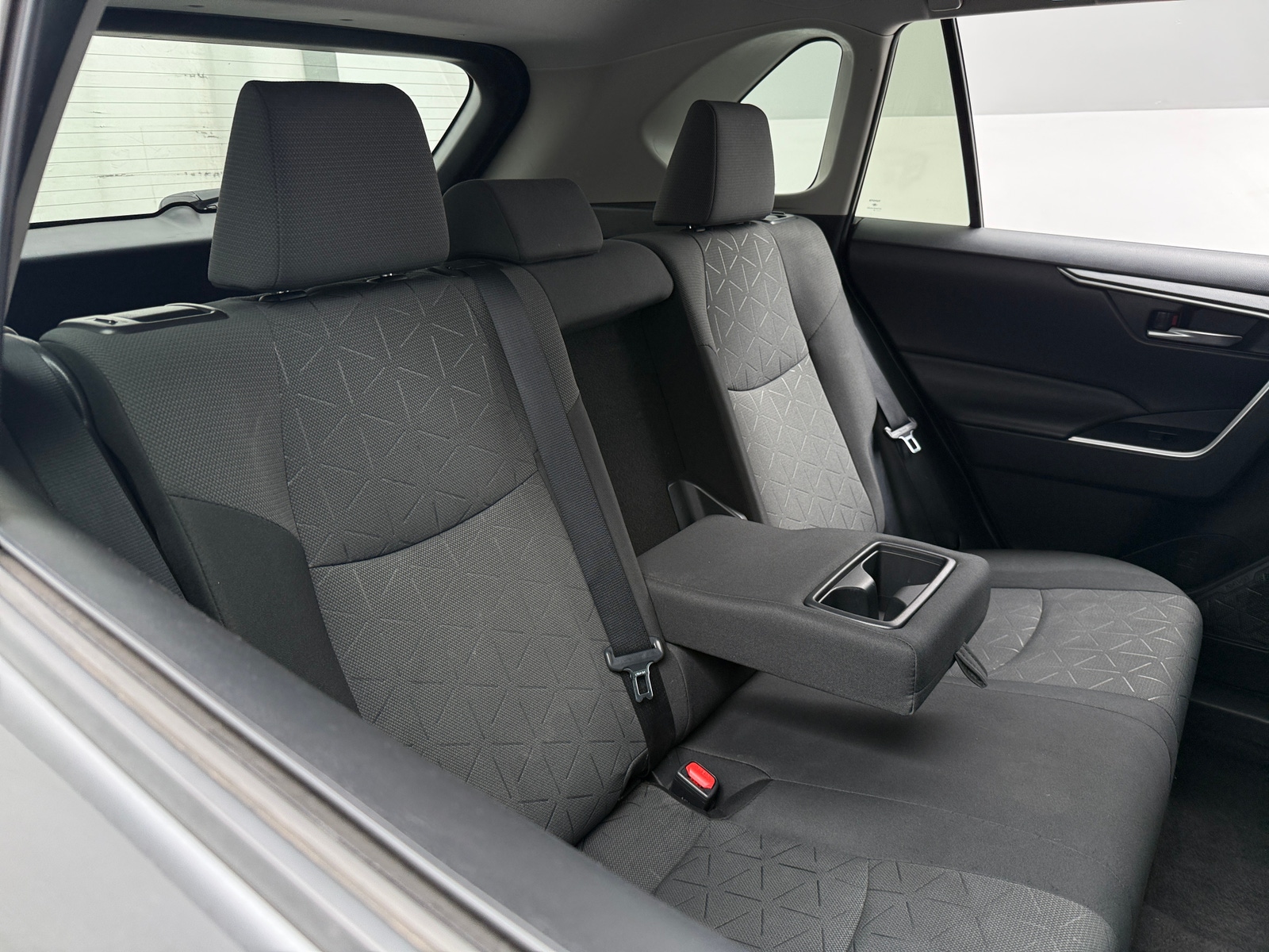 Thumbnail: 2020 Toyota RAV4 - 6