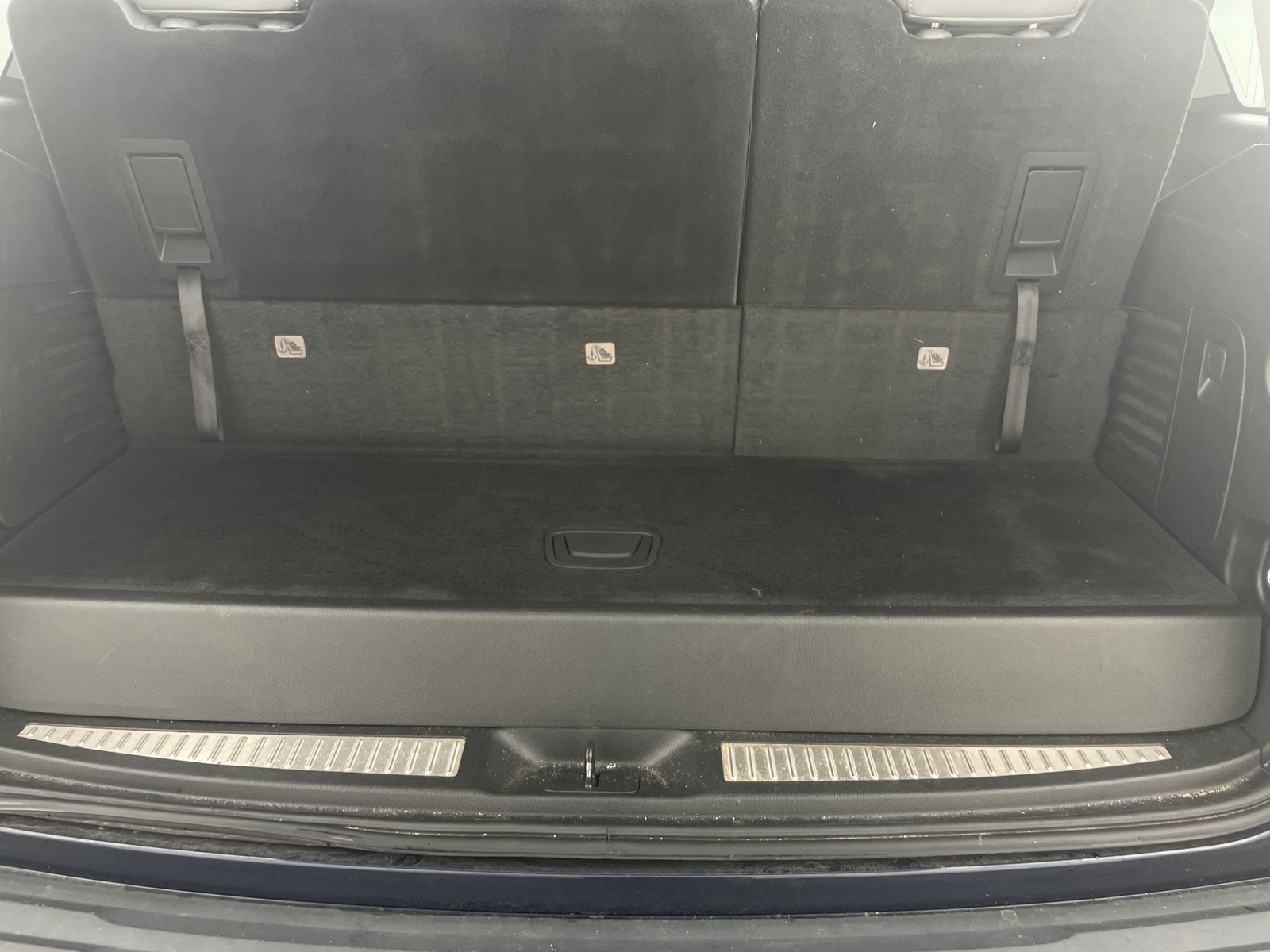 Thumbnail: 2018 Chevrolet Tahoe - 6