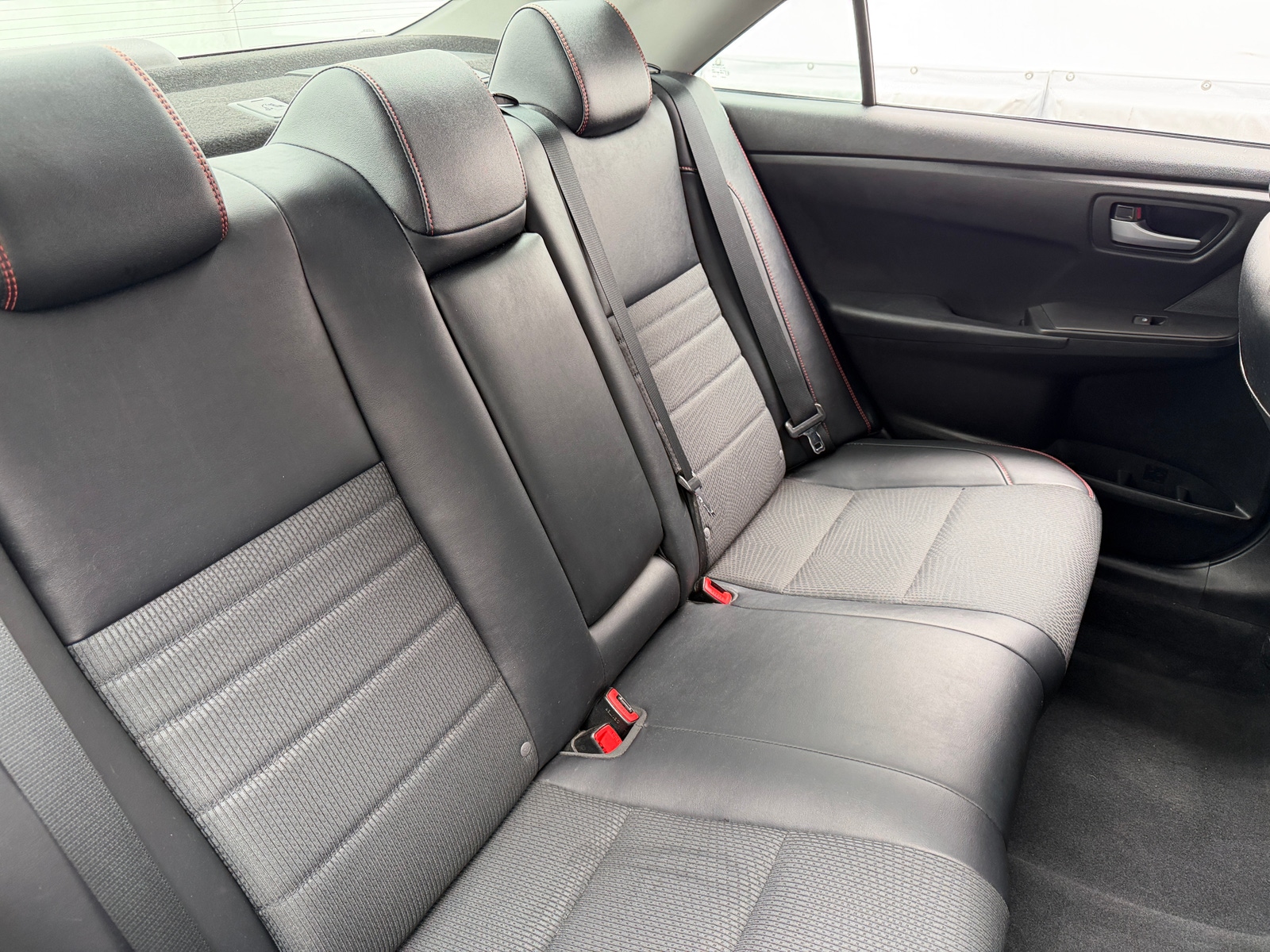 Thumbnail: 2016 Toyota Camry - 6
