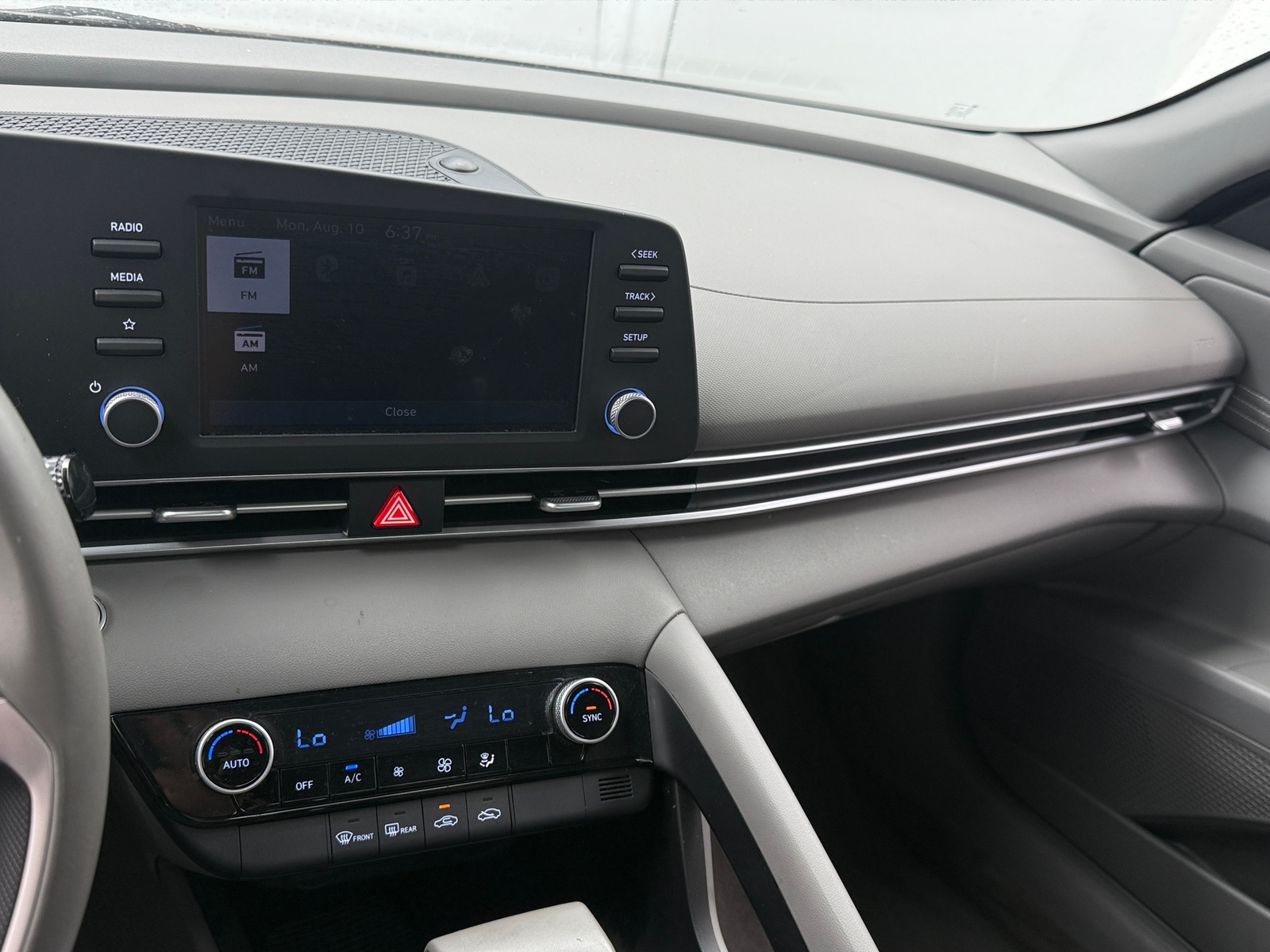 Thumbnail: 2025 Hyundai Elantra - 4