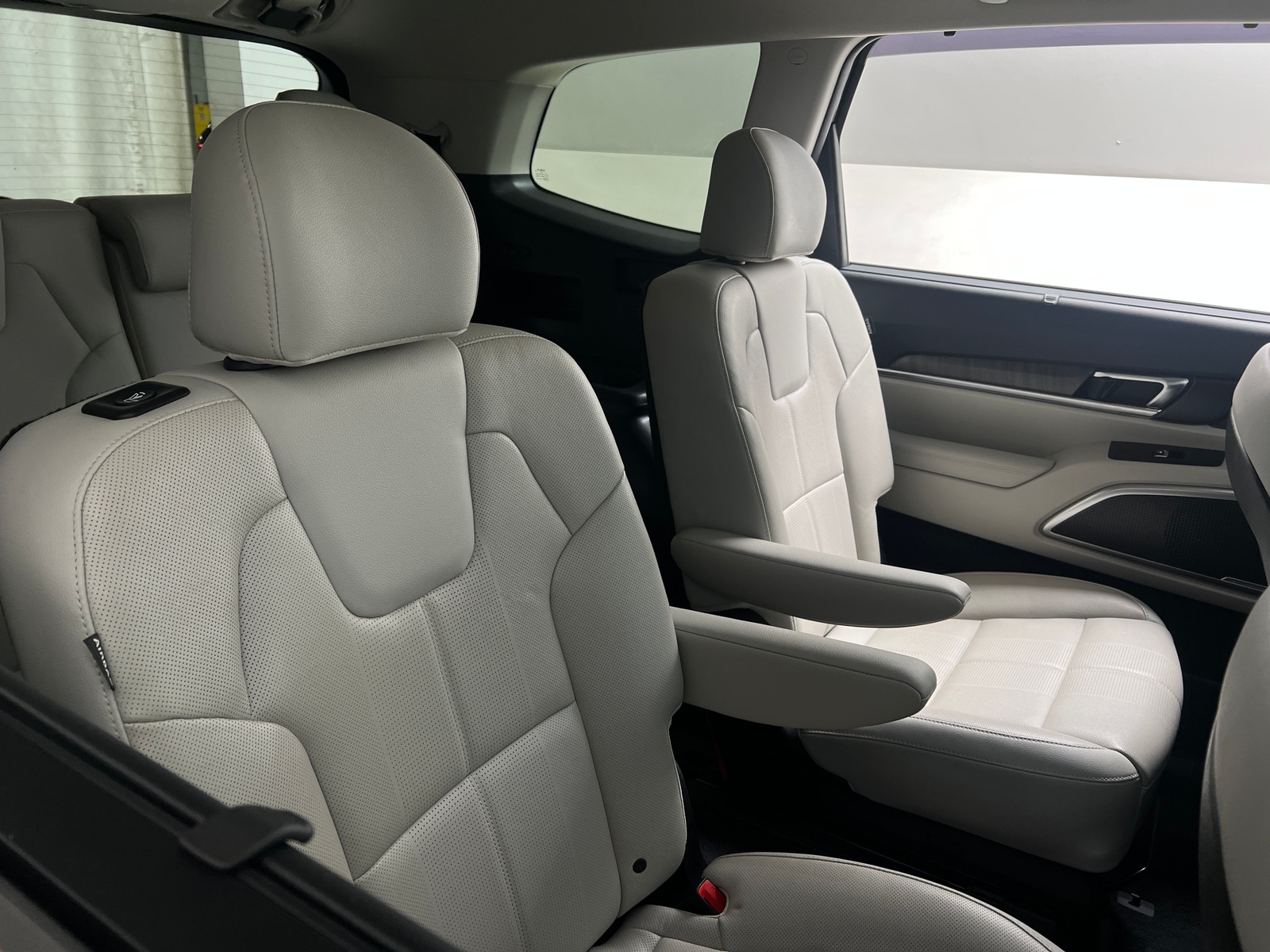 Thumbnail: 2023 Kia Telluride - 5
