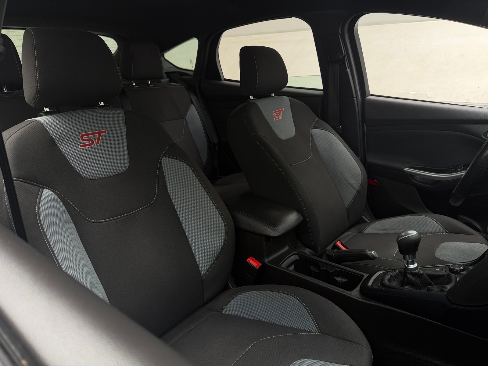 Thumbnail: 2016 Ford Focus - 2