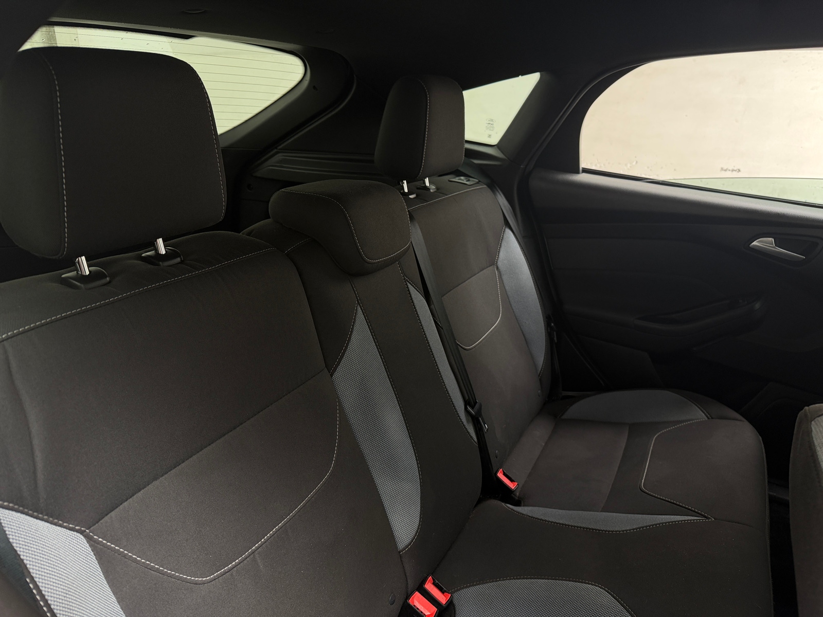 Thumbnail: 2016 Ford Focus - 6
