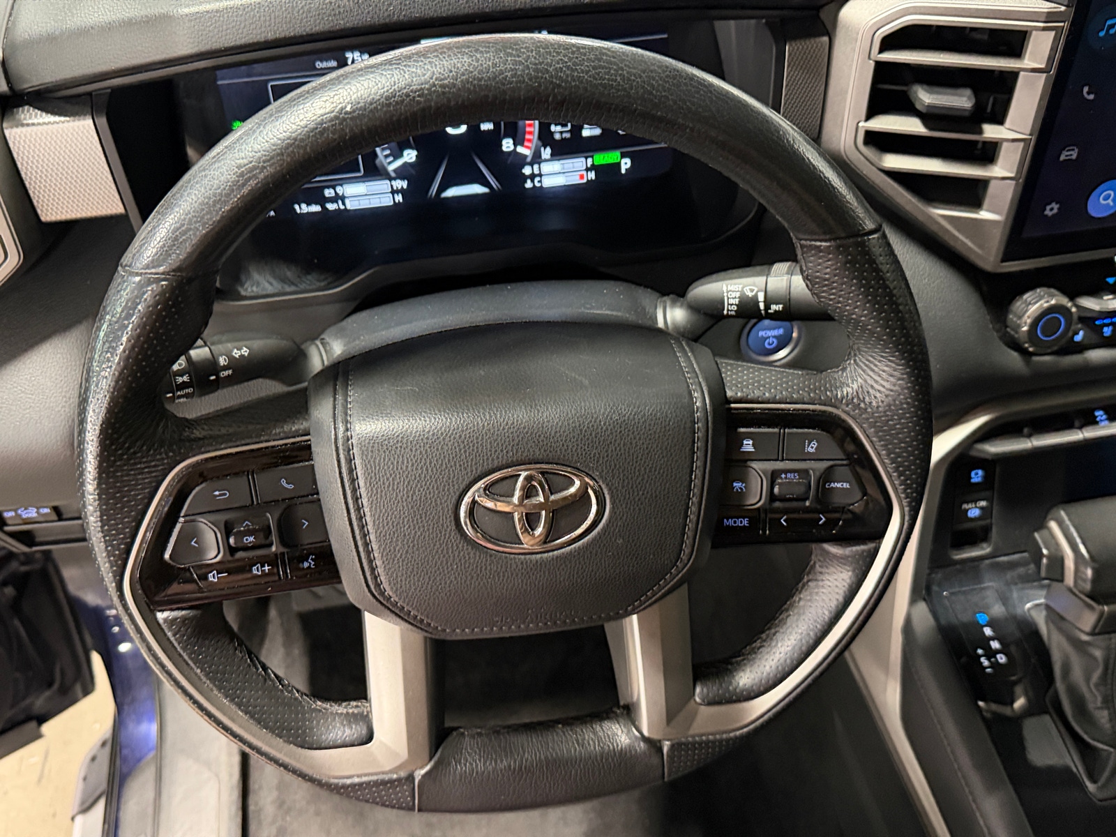 Thumbnail: 2023 Toyota Tundra - 4