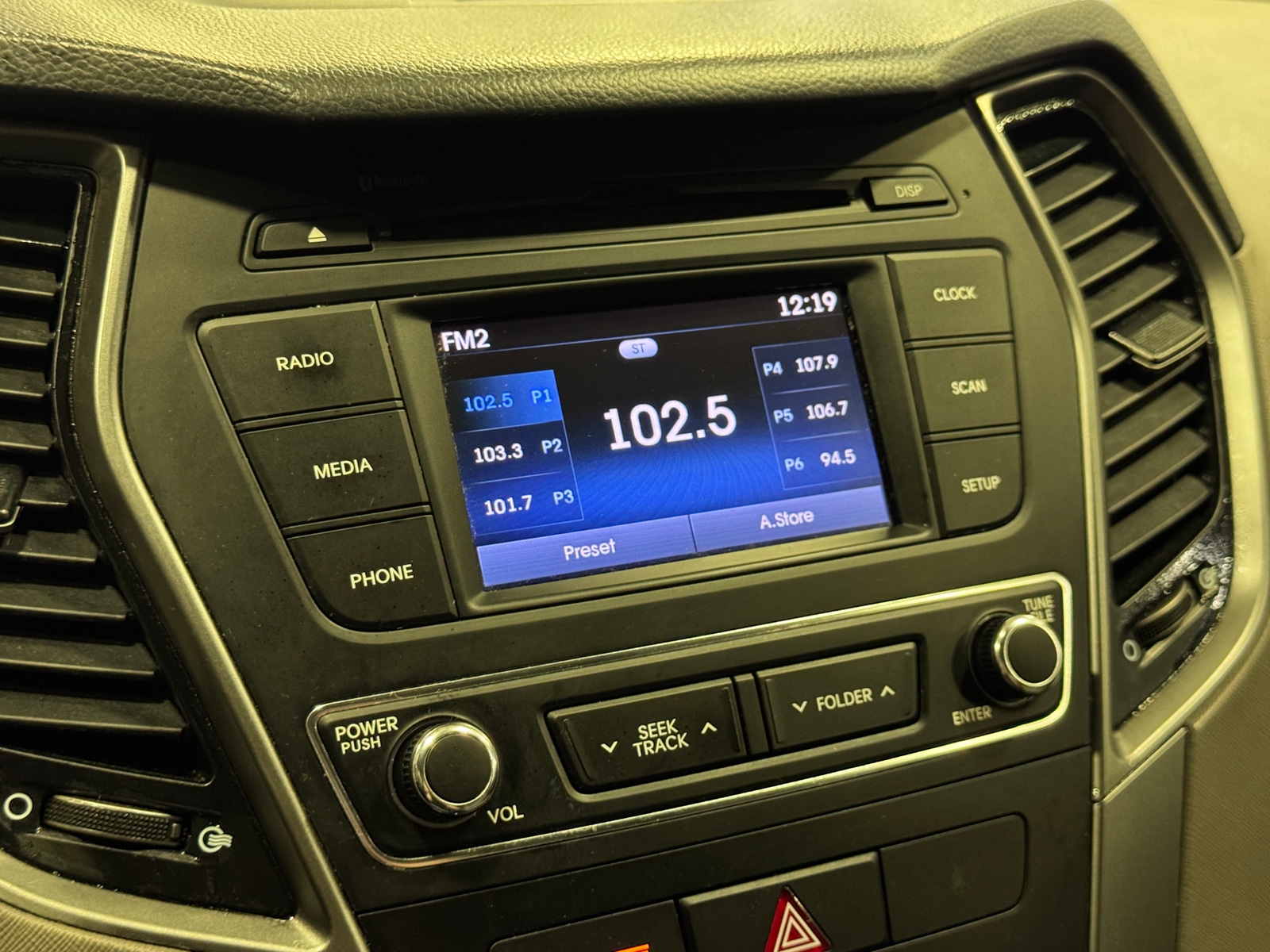 Thumbnail: 2018 Hyundai Santa Fe - 4