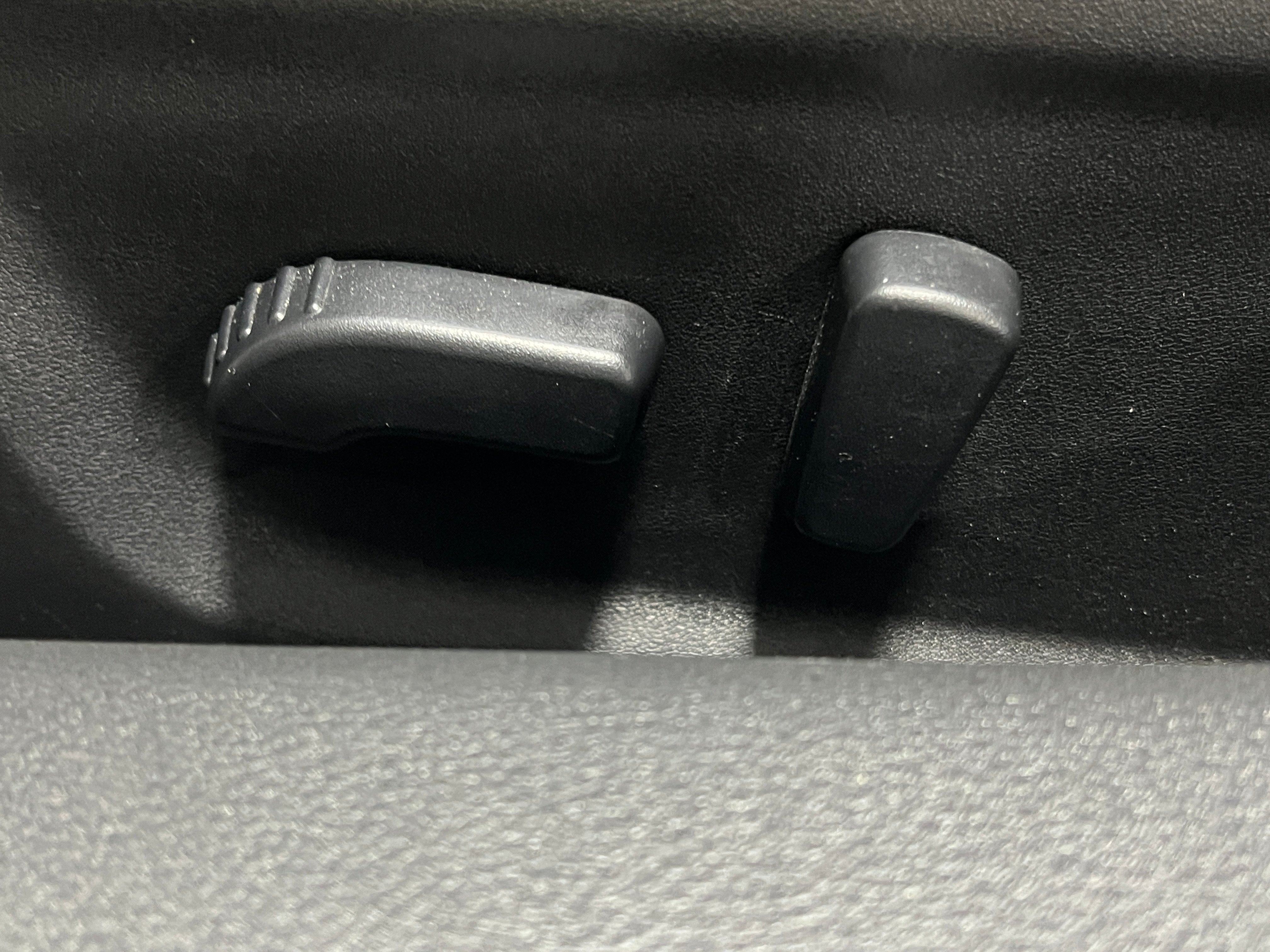 2025 Nissan Altima SV - Photo 10