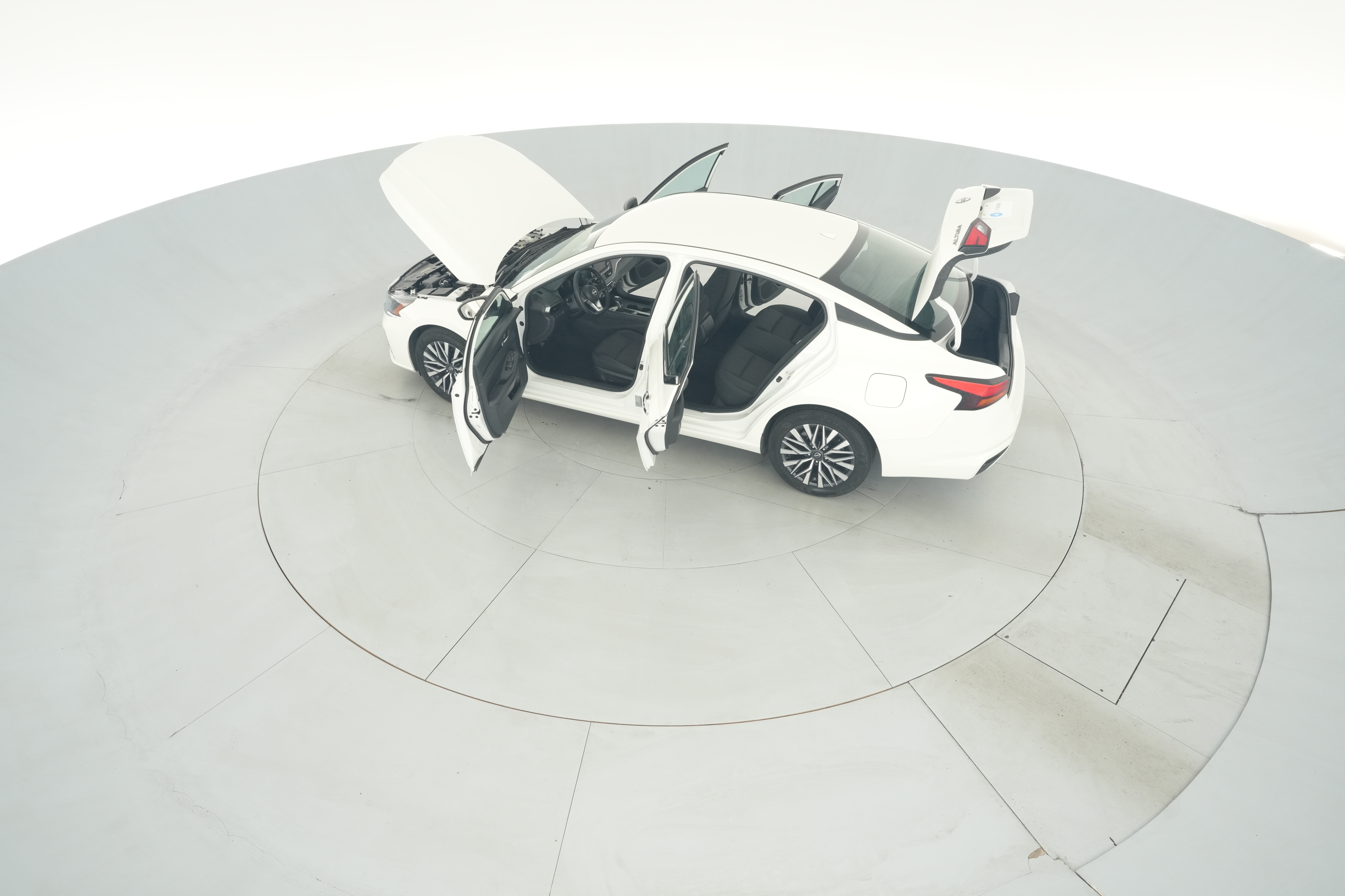 2025 Nissan Altima SV - Photo 39